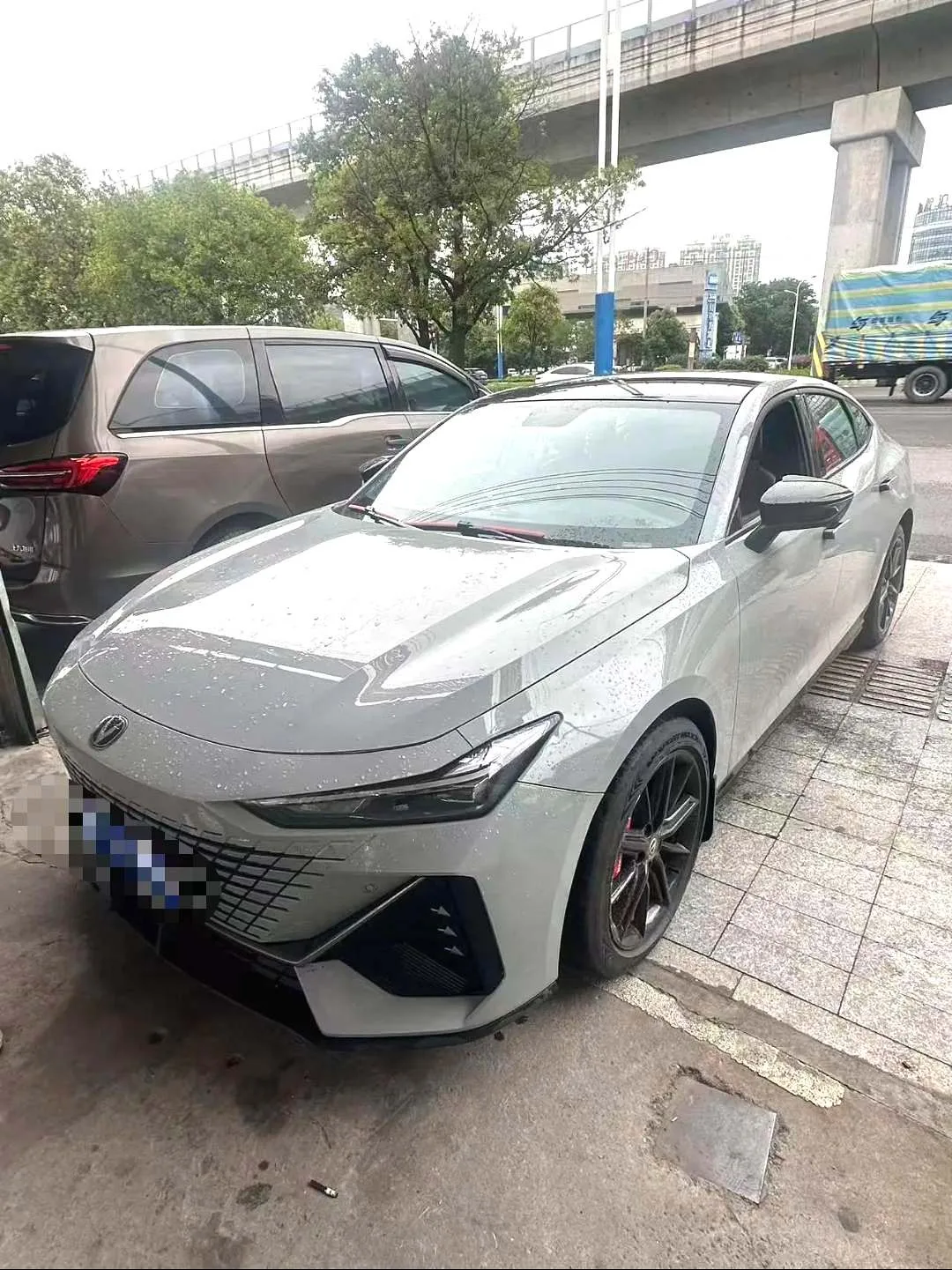 Changan UNI-V 2022 1.5T Premium Edition