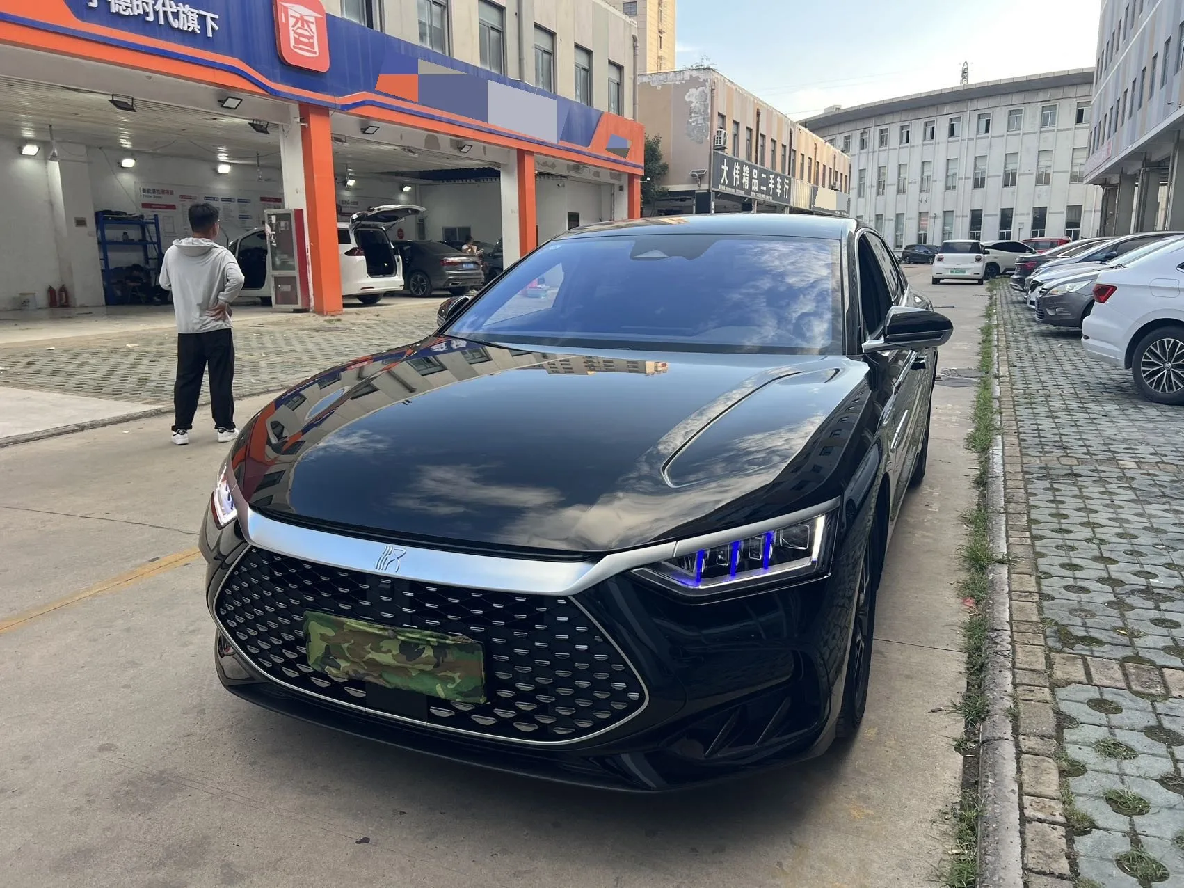 BYD 2023 Han DM-i 1.5T CVT Champion Edition 121KM Elite Model Automatic Transmission