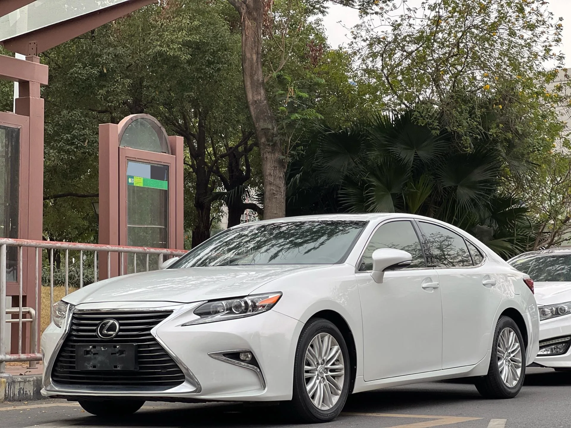 Lexus ES 2015 200 Elite Edition