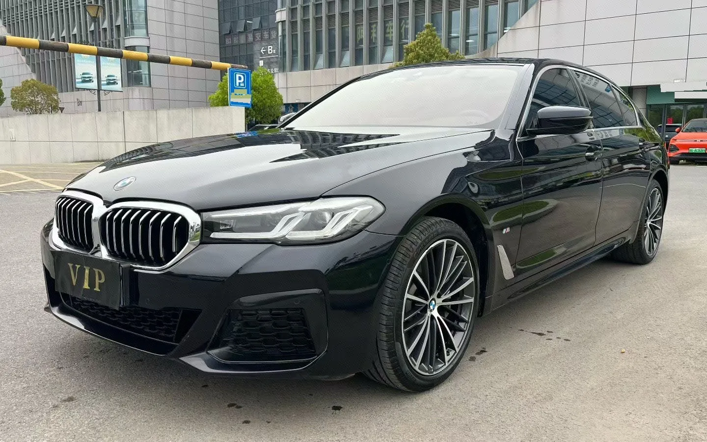 BMW 5 Series 2022 Facelift II 530Li Leading Model M Sport Package