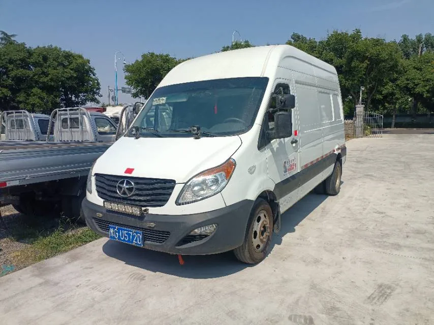 JAC 2024 Star 5 Series 2.0T 129 hp Star Logistics 3-Seater 2.0T Diesel Closed-Body Truck with Manual Transmission