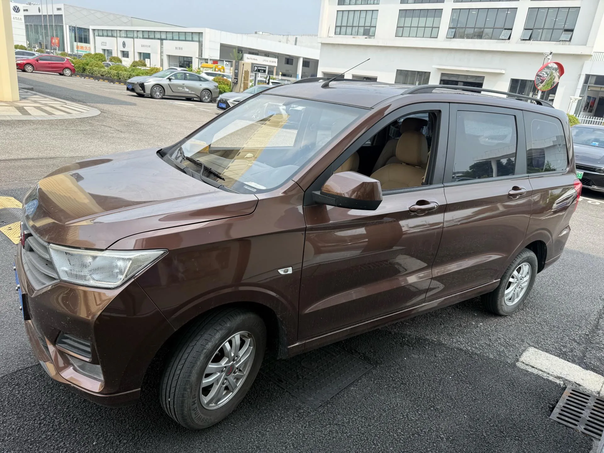 Wuling 2021 Hongguang S 1.5 Comfort Edition, Manual Transmission
