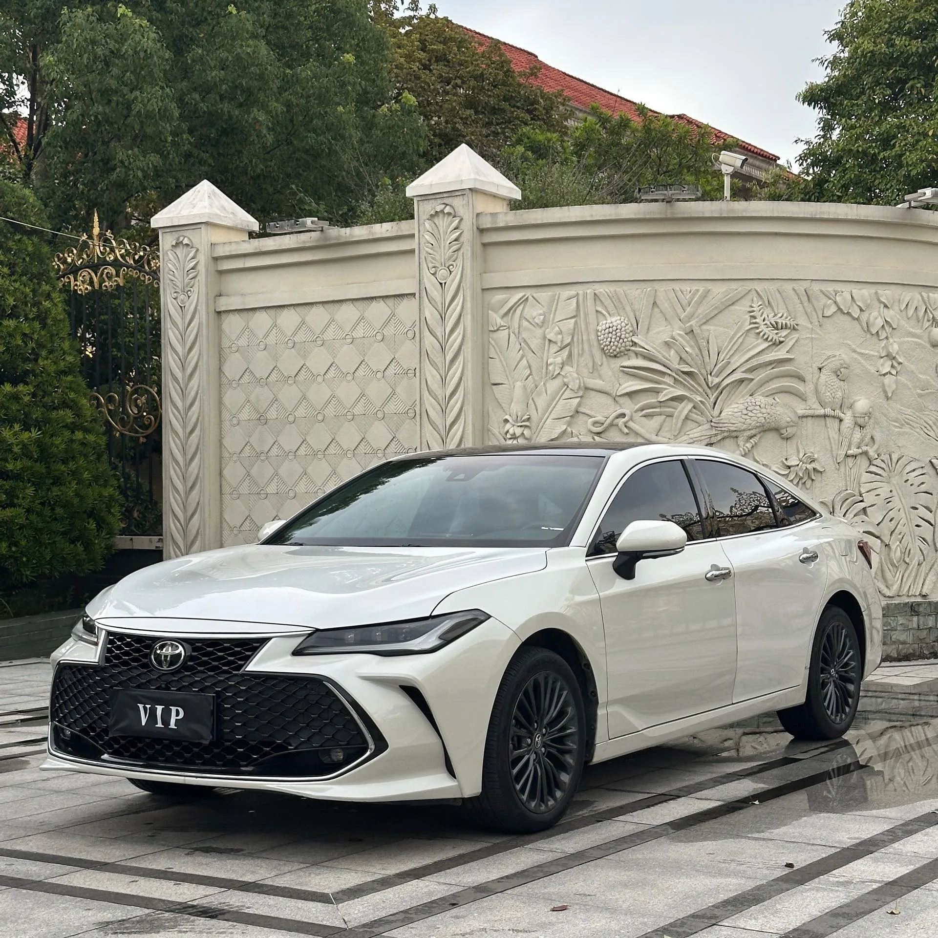Toyota 2023 Avalon 2.5 Touring Premium Edition, Automatic Transmission