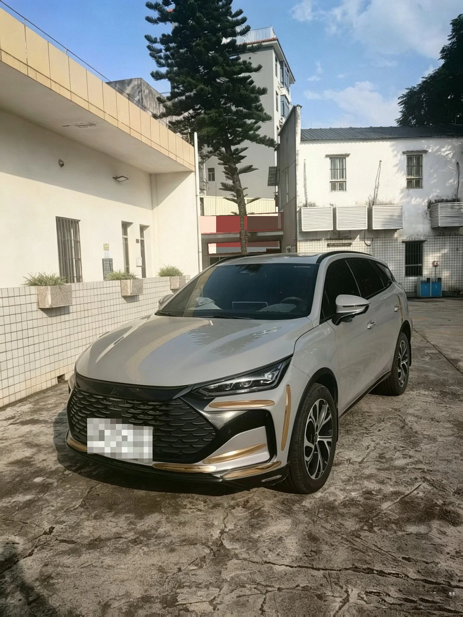 BYD Tang New Energy 2025 Tang DM-i 1.5T CVT Premium Automatic Transmission (115km Range)