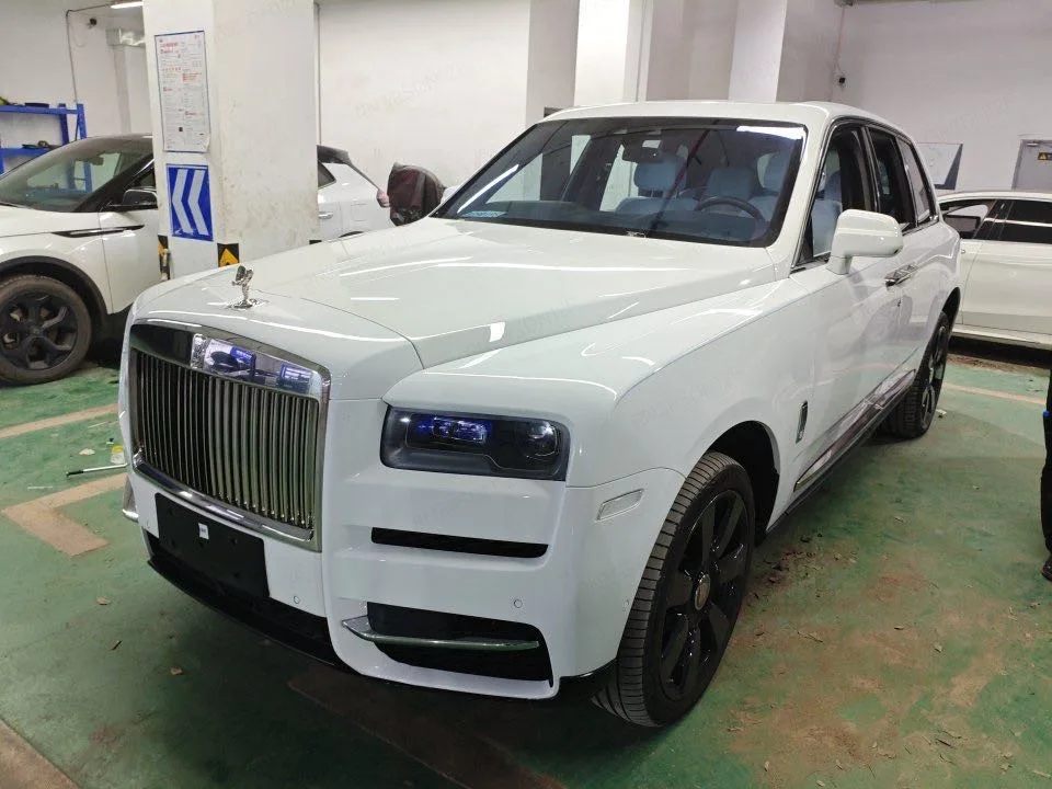 2024 Cullinan, four-seater version