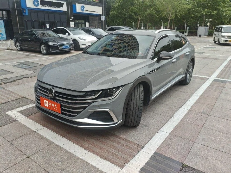 Volkswagen 2024 CC Shooting Brake 2.0TSI 380TSI Hunter Edition Automatic