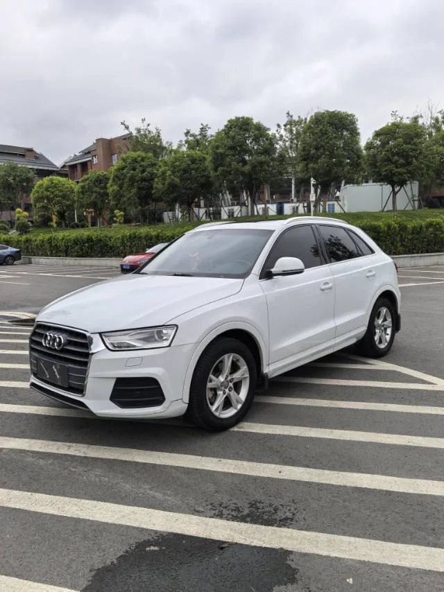 Audi Q3 2017 30 TFSI Fashion Edition