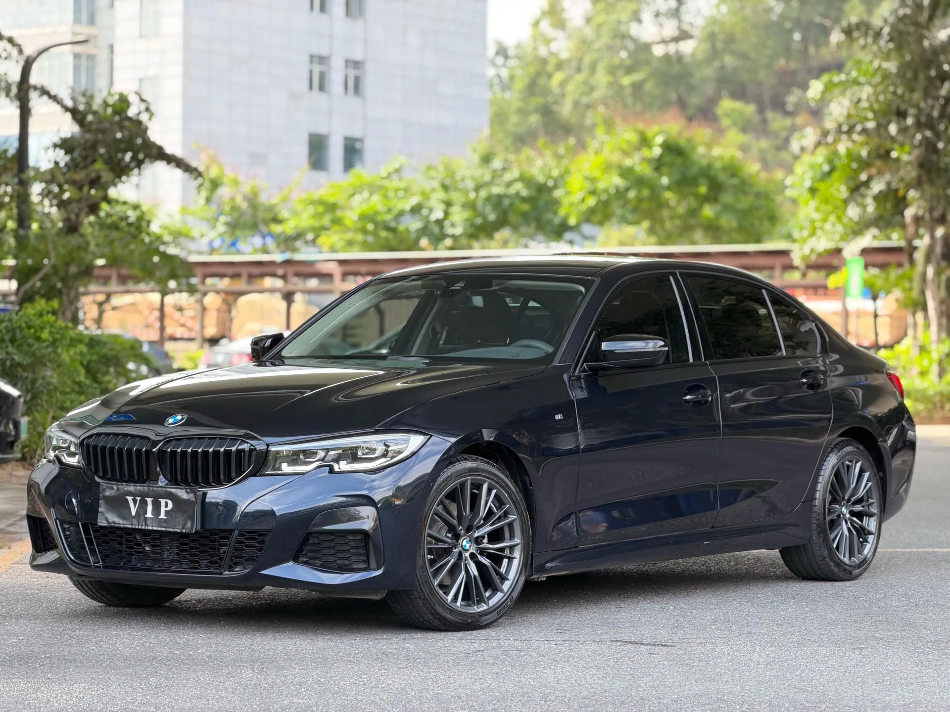 2022 BMW 3 Series 325Li M Sport Shadow Edition