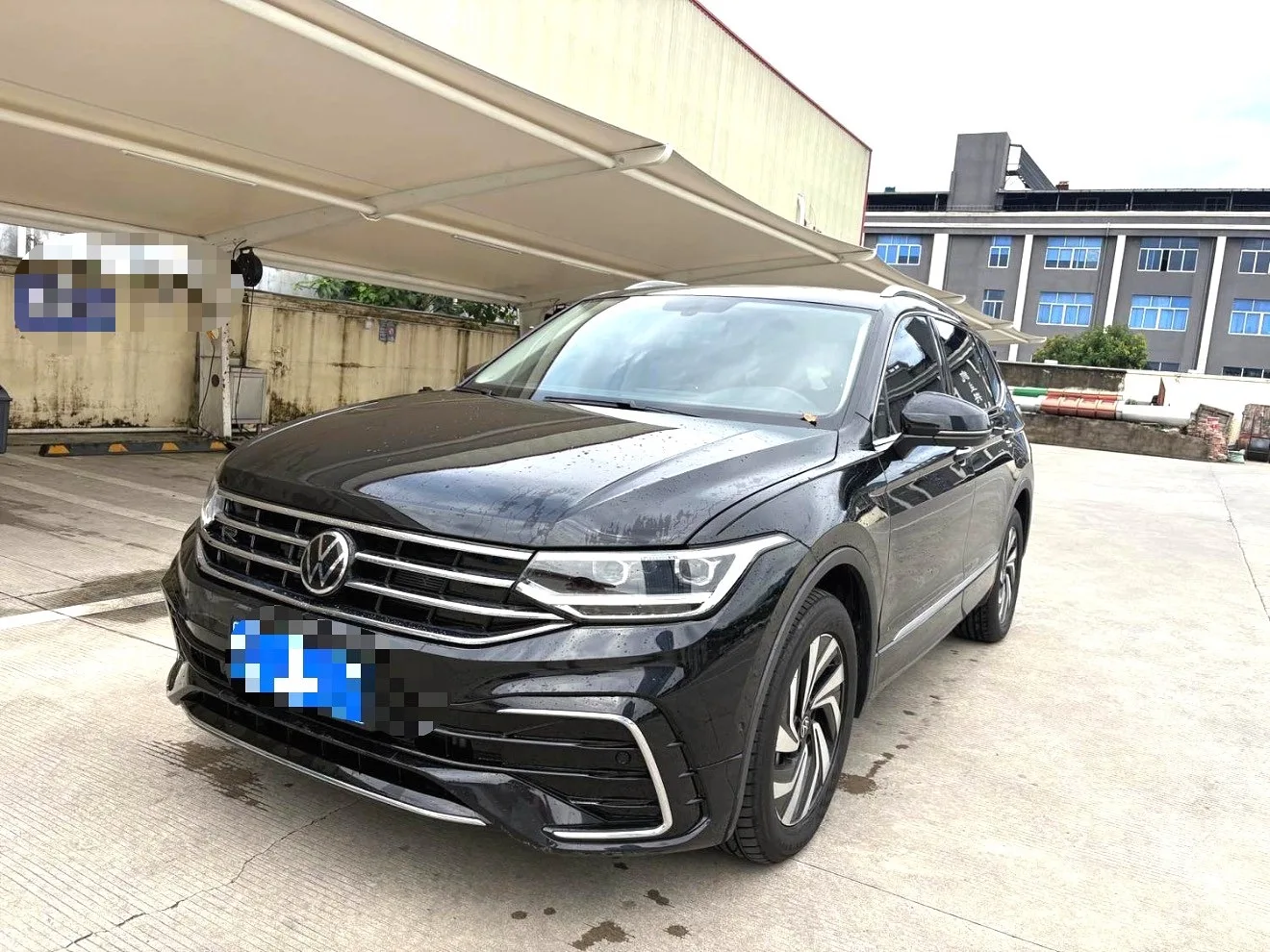 Volkswagen 2024 Tiguan L R-Line 2.0TSI 330TSI 2WD R-Line Luxury Edition Automatic Transmission