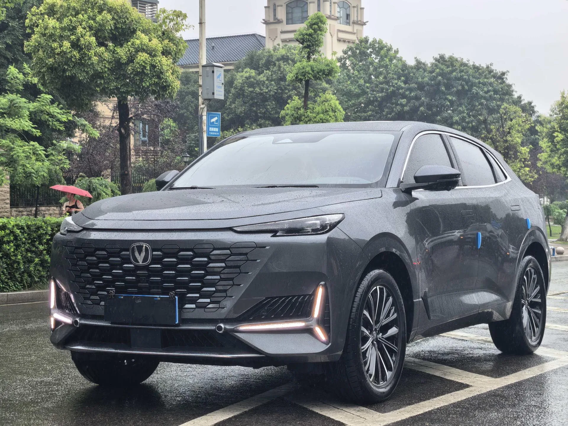 Changan 2024 UNI-K 2.0T Front-Wheel Drive "Yuexiang" Edition, Automatic Transmission