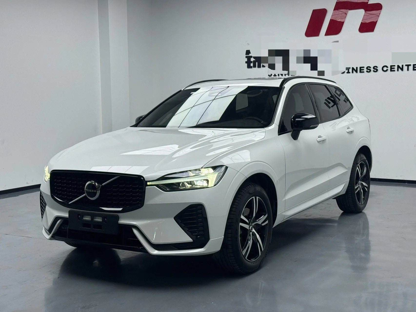 2022 Volvo XC60 B5 AWD Inscription Luxury Edition