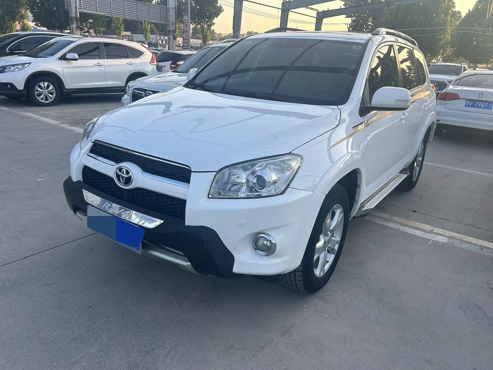 2012 RAV4 "Rongfang" Xuan Zhuang Edition 2.4L Automatic AWD Luxury