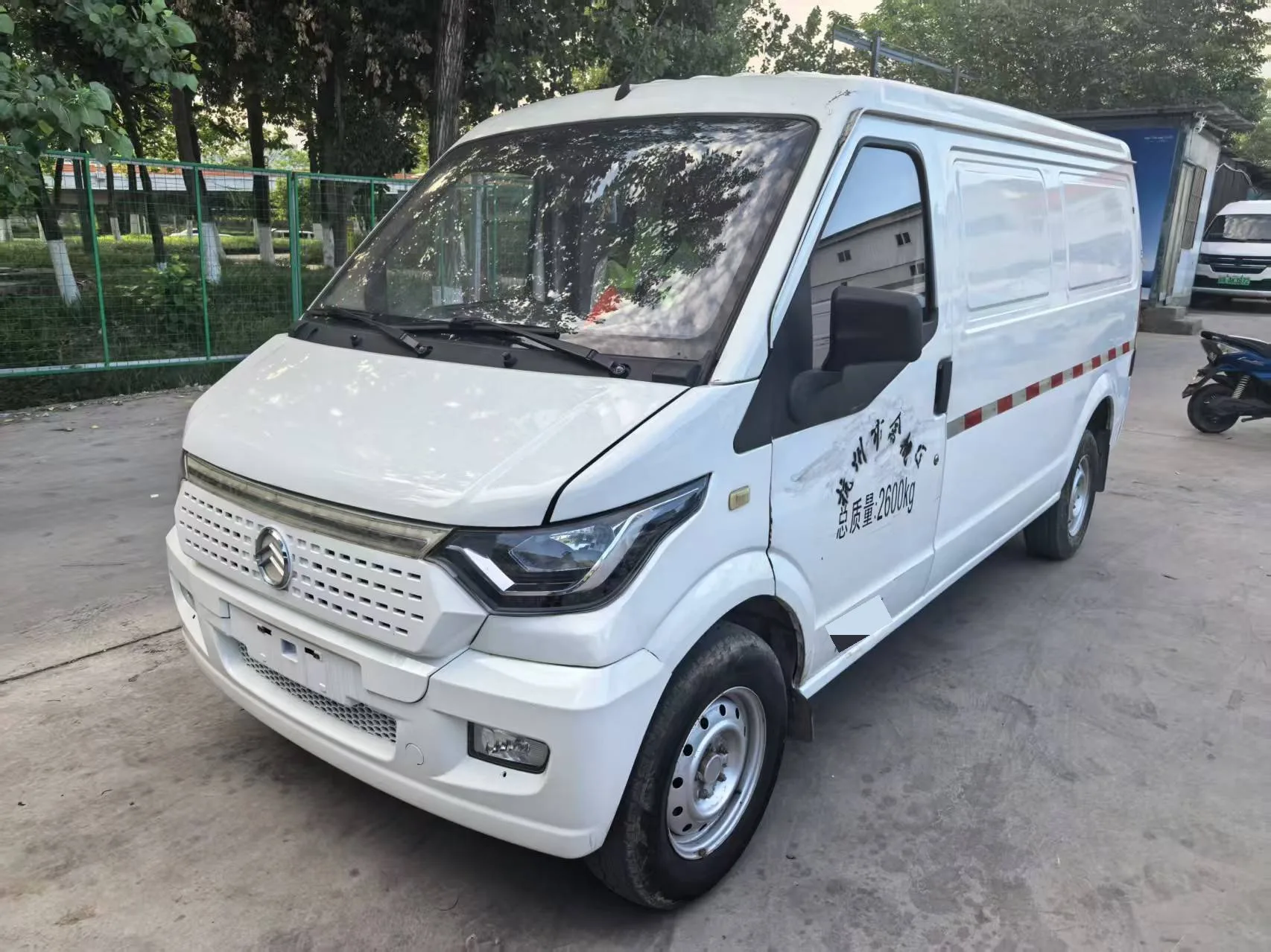 Jinlu 2022 Sea Lion 3T 5.03-meter All-Electric Closed-Body Truck, 38.64 kWh, Automatic Transmission