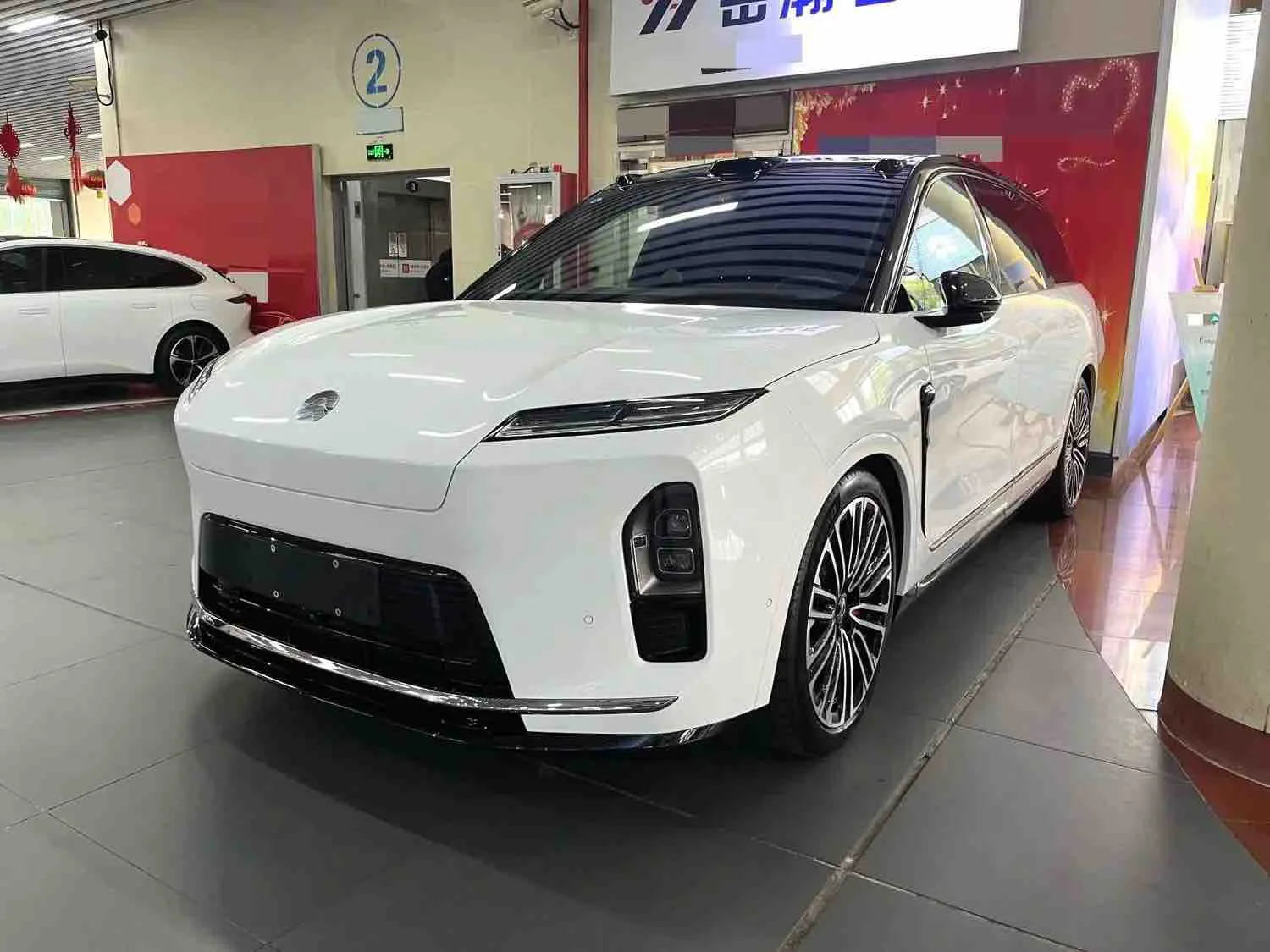 NIO 2026 ES8 6-seater Executive Signature Edition Automatic