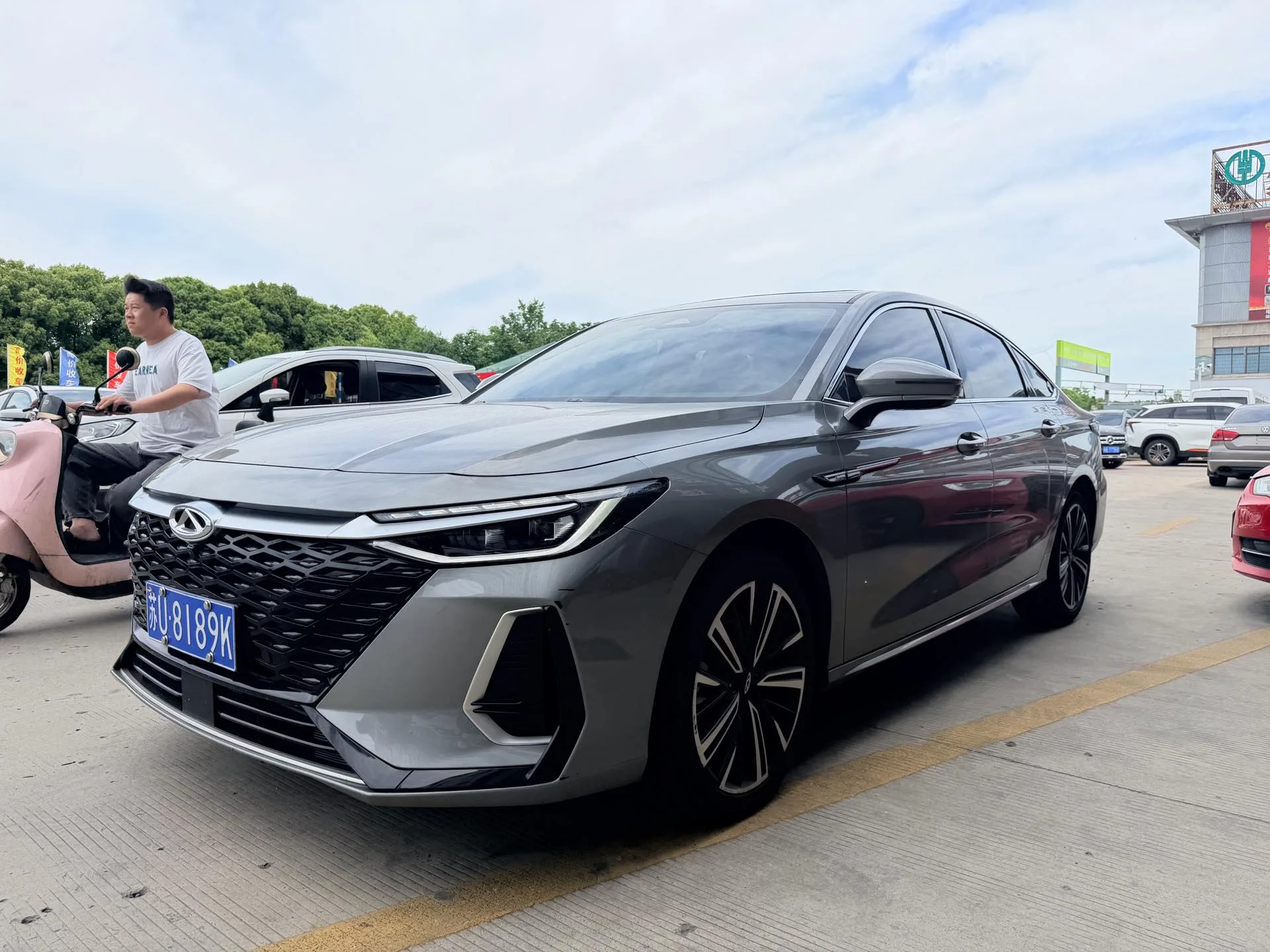 Chery Arrizo 8 2024 1.6T DCT
