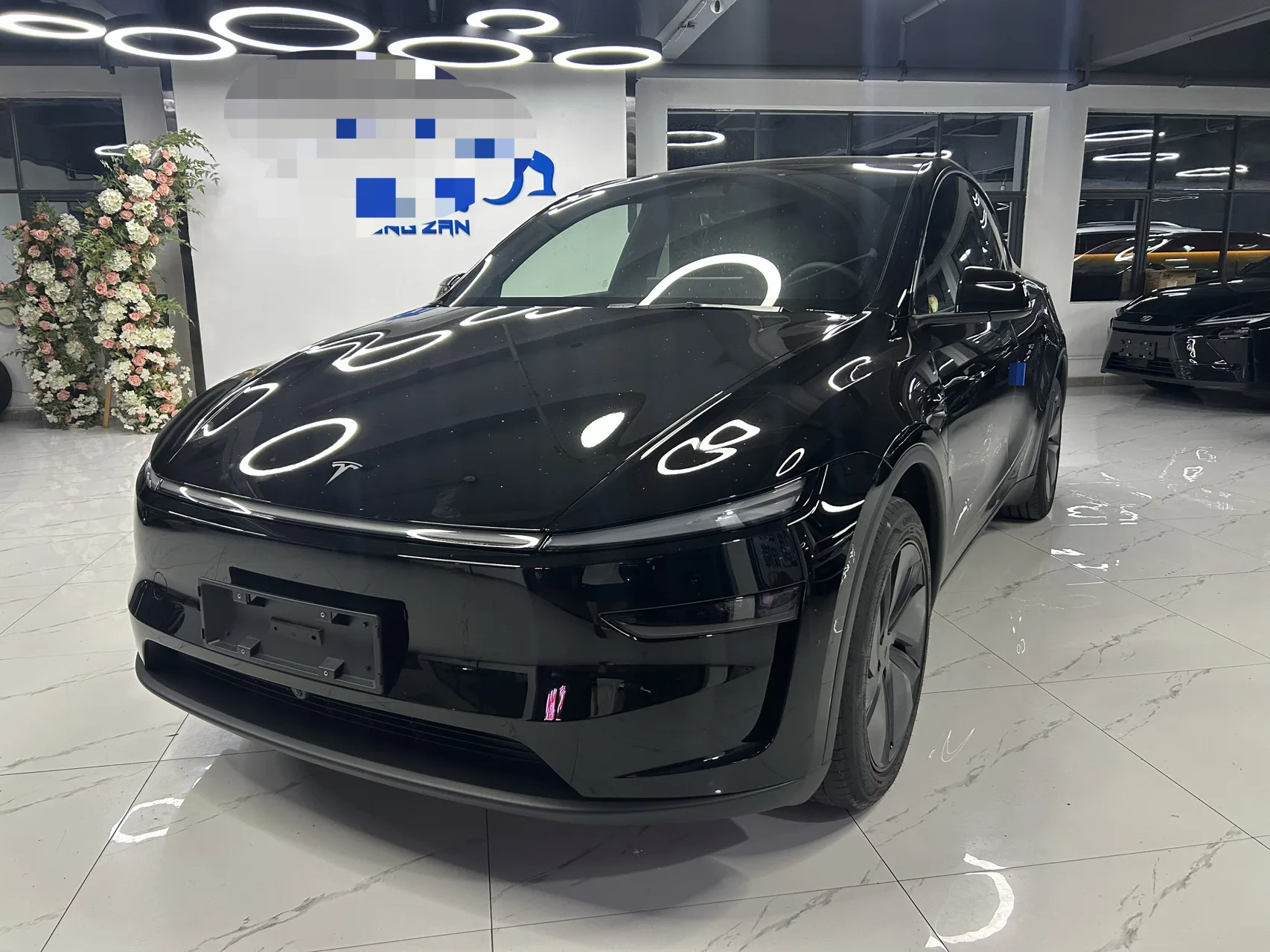 Tesla 2026 Model Y Rear-Wheel Drive Automatic