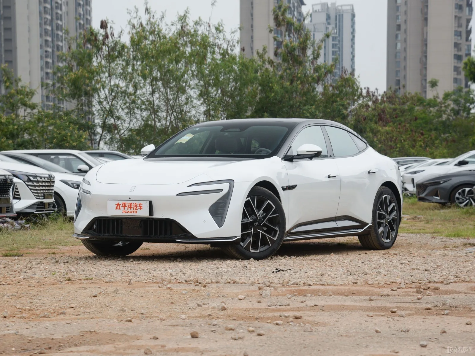 Avatr 06 Pro EV — Authorized new car for export from China (listing thumbnail)