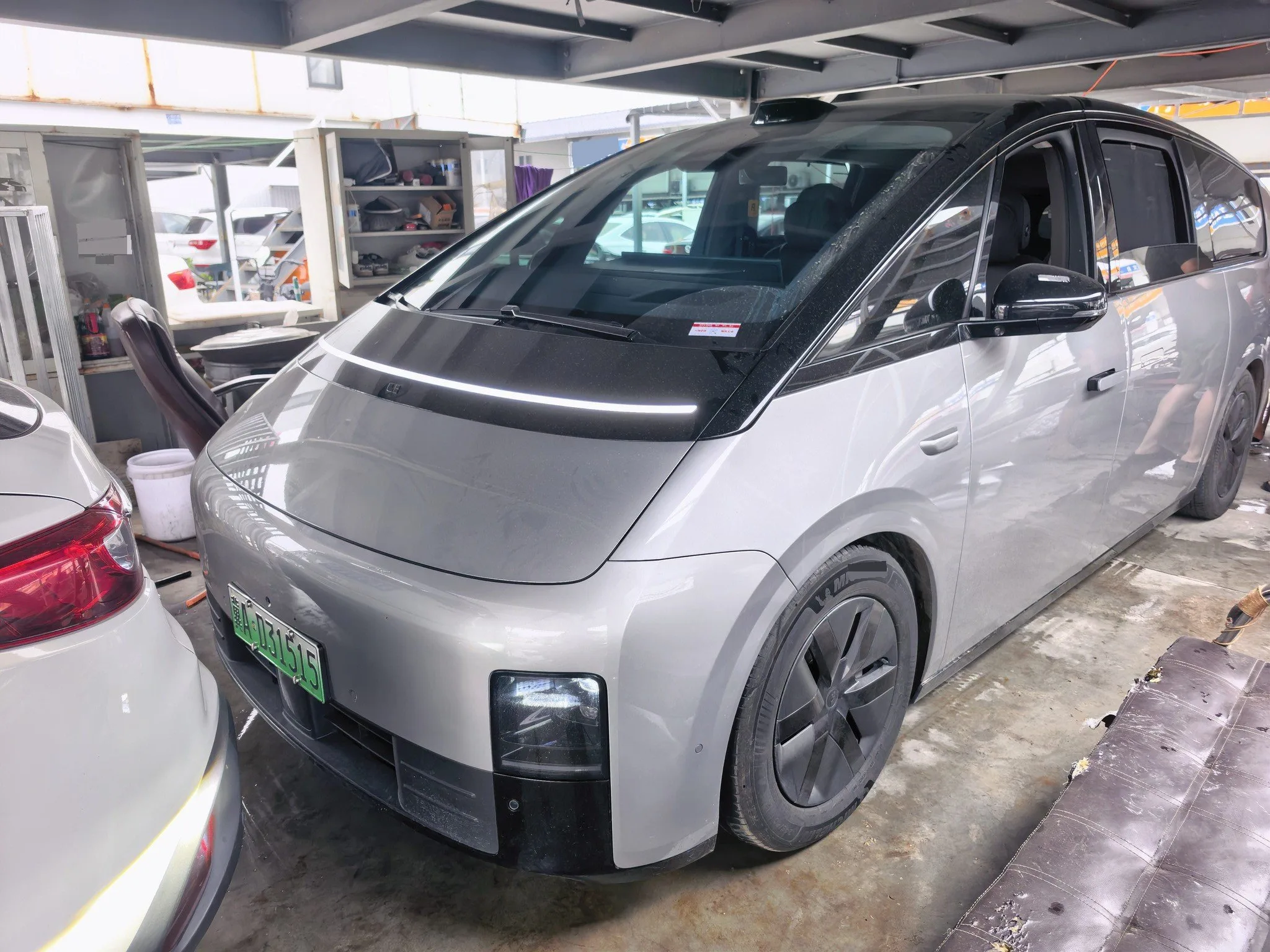 Li Auto MEGA 2024 Ultra