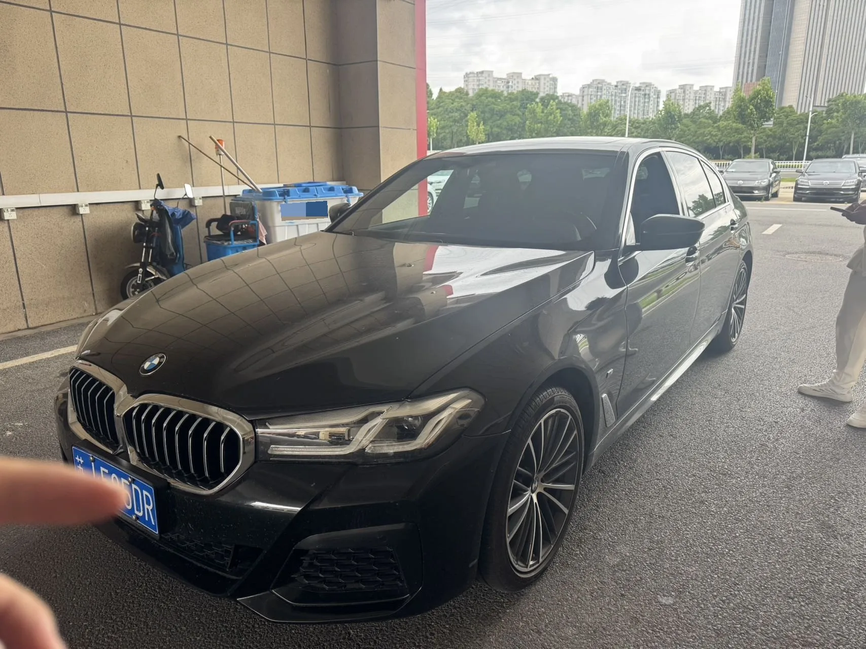 2021 BMW 5 Series 530Li Leading Edition M Sport Package