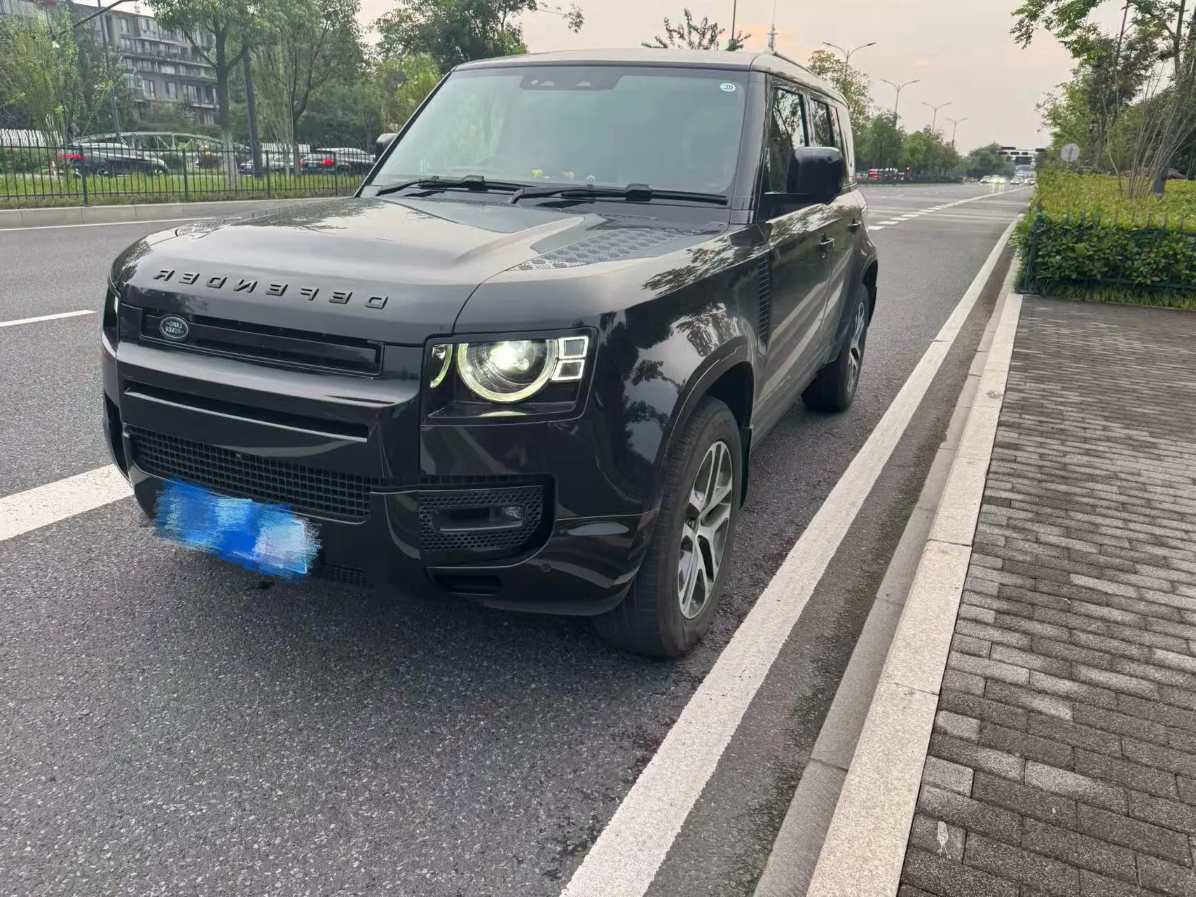 2024 Land Rover Defender 110 3.0T P400 XS