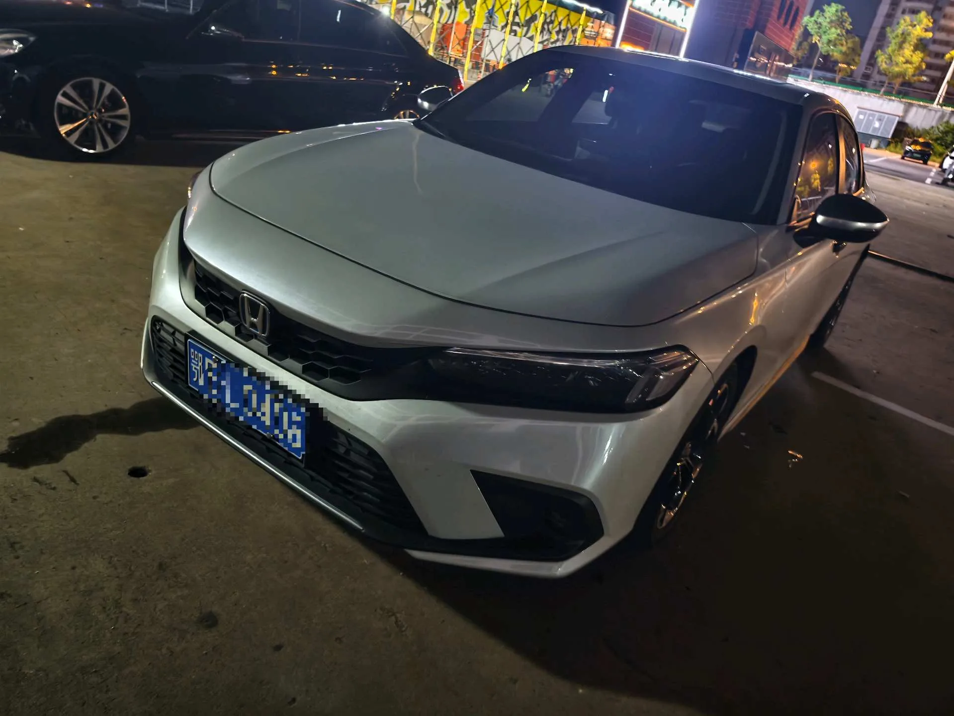 2023 Honda Civic Hatchback 2.0L e:HEV Base Model