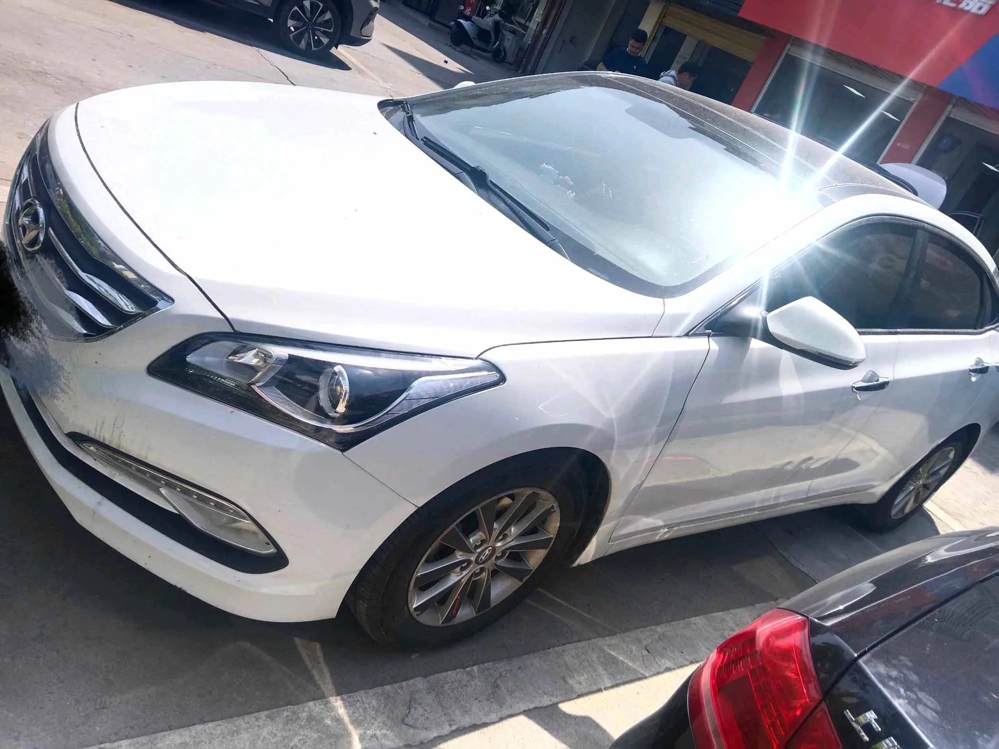 2014 Mistra 1.8L Automatic Intelligent GLS