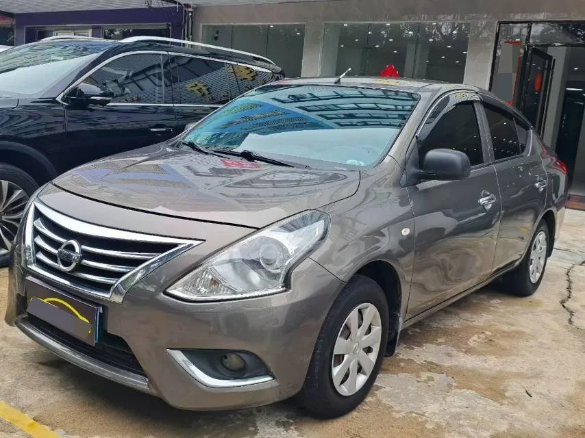 Nissan Солнечно 2014 1.5XE вариатор Элита Версия