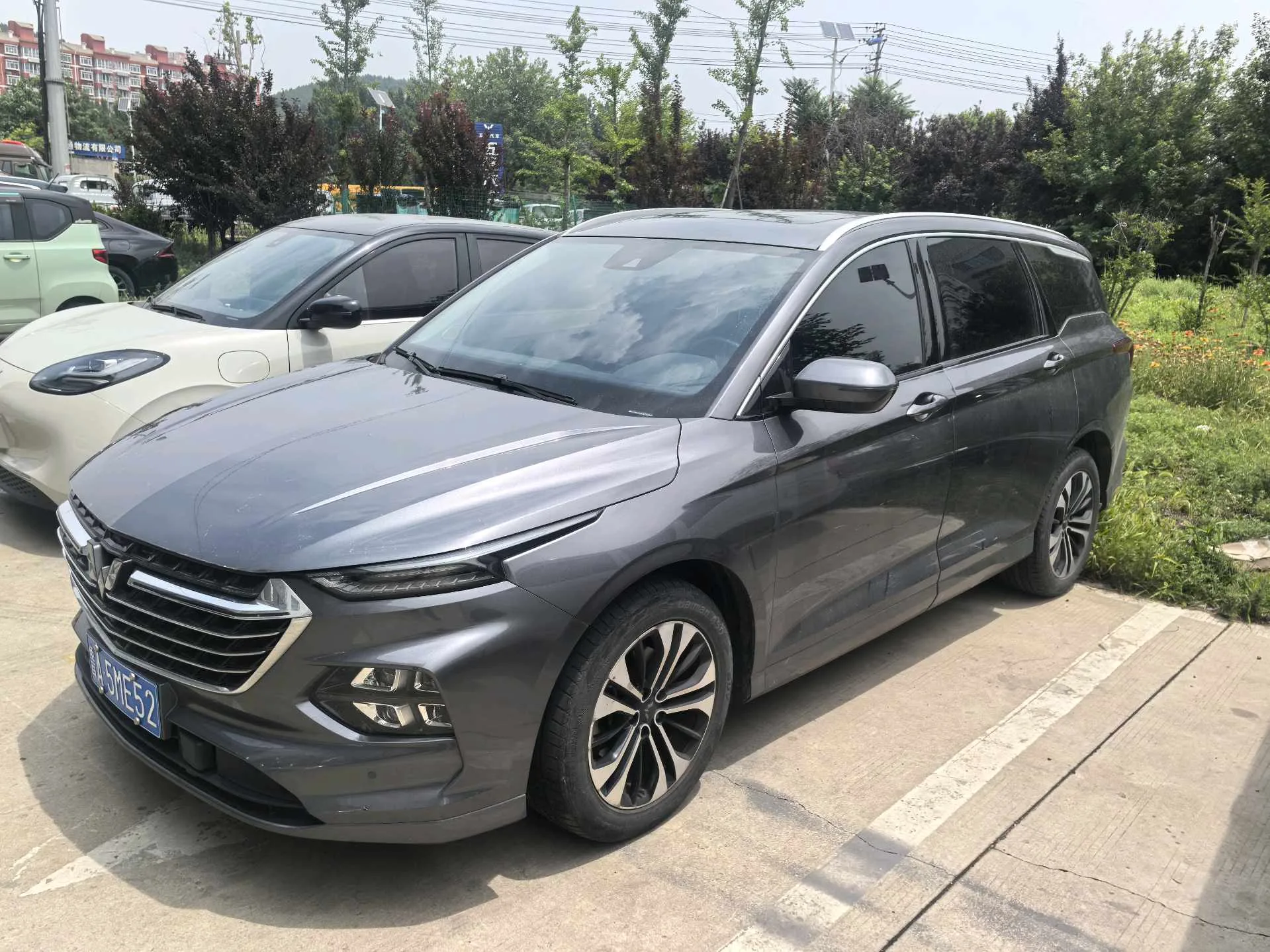 Wuling Kaijie 2022 Model Year 1.5T CVT Premium Edition