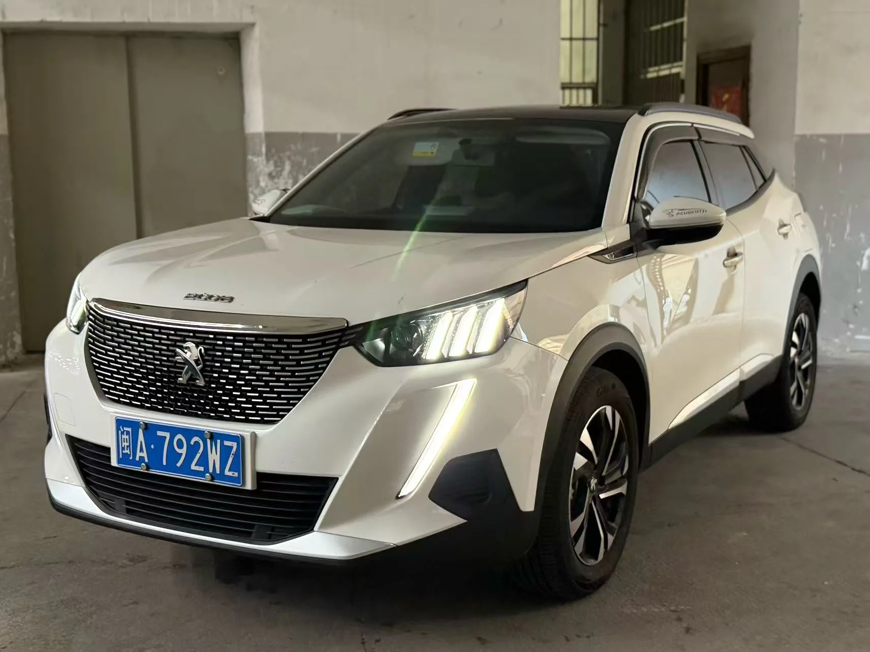 Peugeot 2008 2022 230THP THE ONE