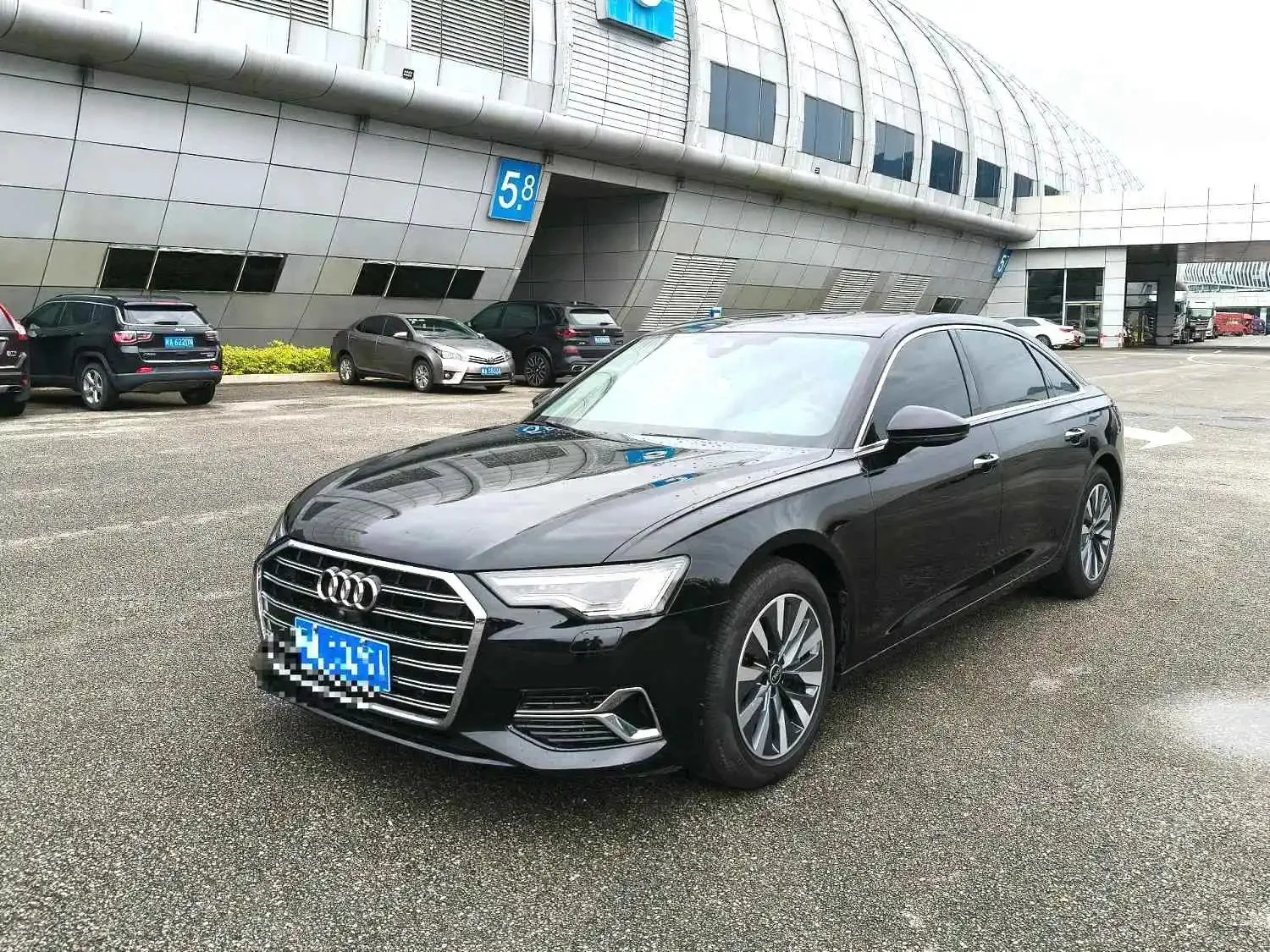 Audi 2023 A6L 2.0TFSI 45TFSI Premium Elegance (Facelift) Automatic Transmission