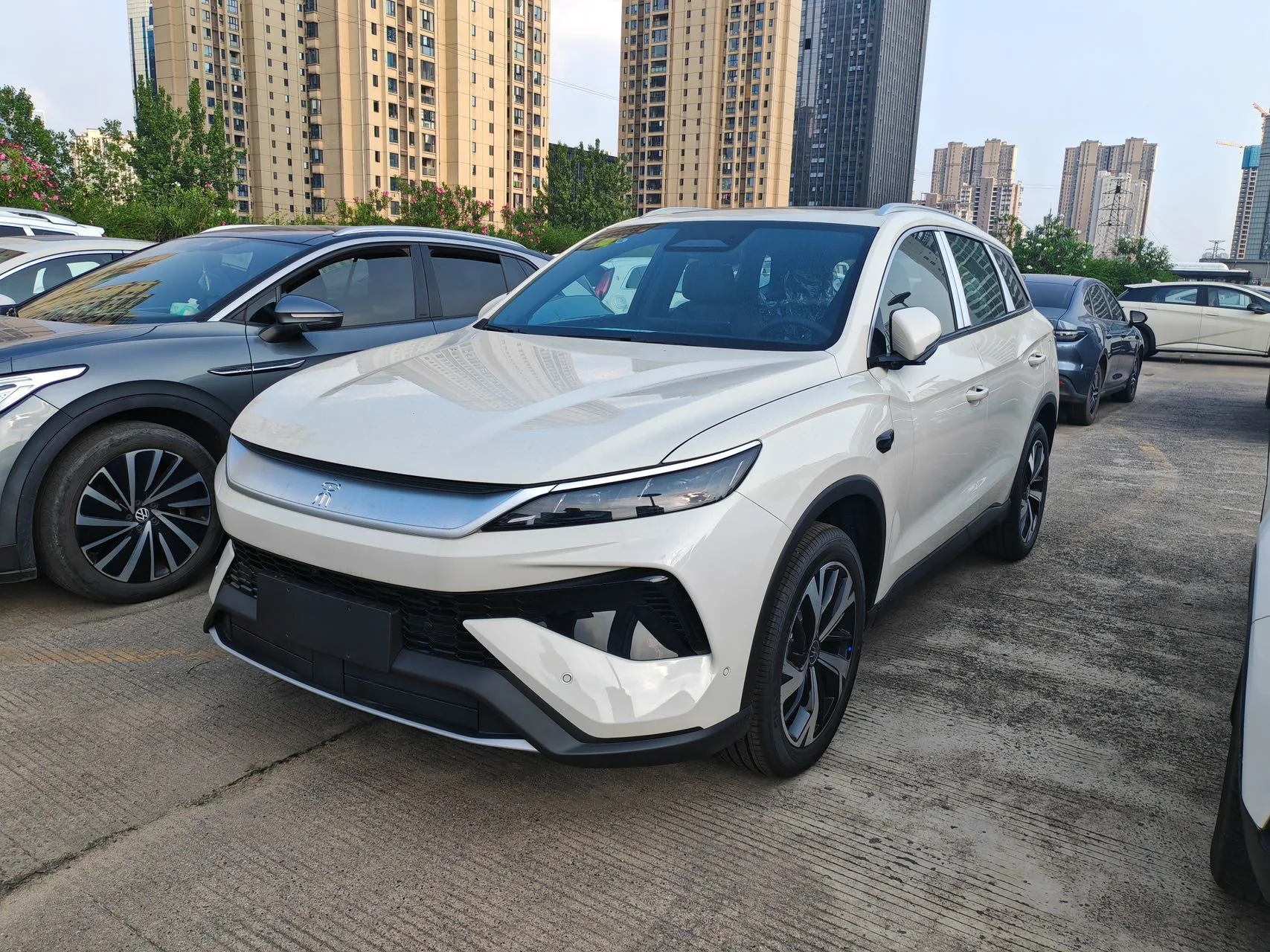 BYD Song Pro New Energy 2026 Model, Song Pro DM-i 1.5 CVT 220KM Superior Edition Automatic Transmission
