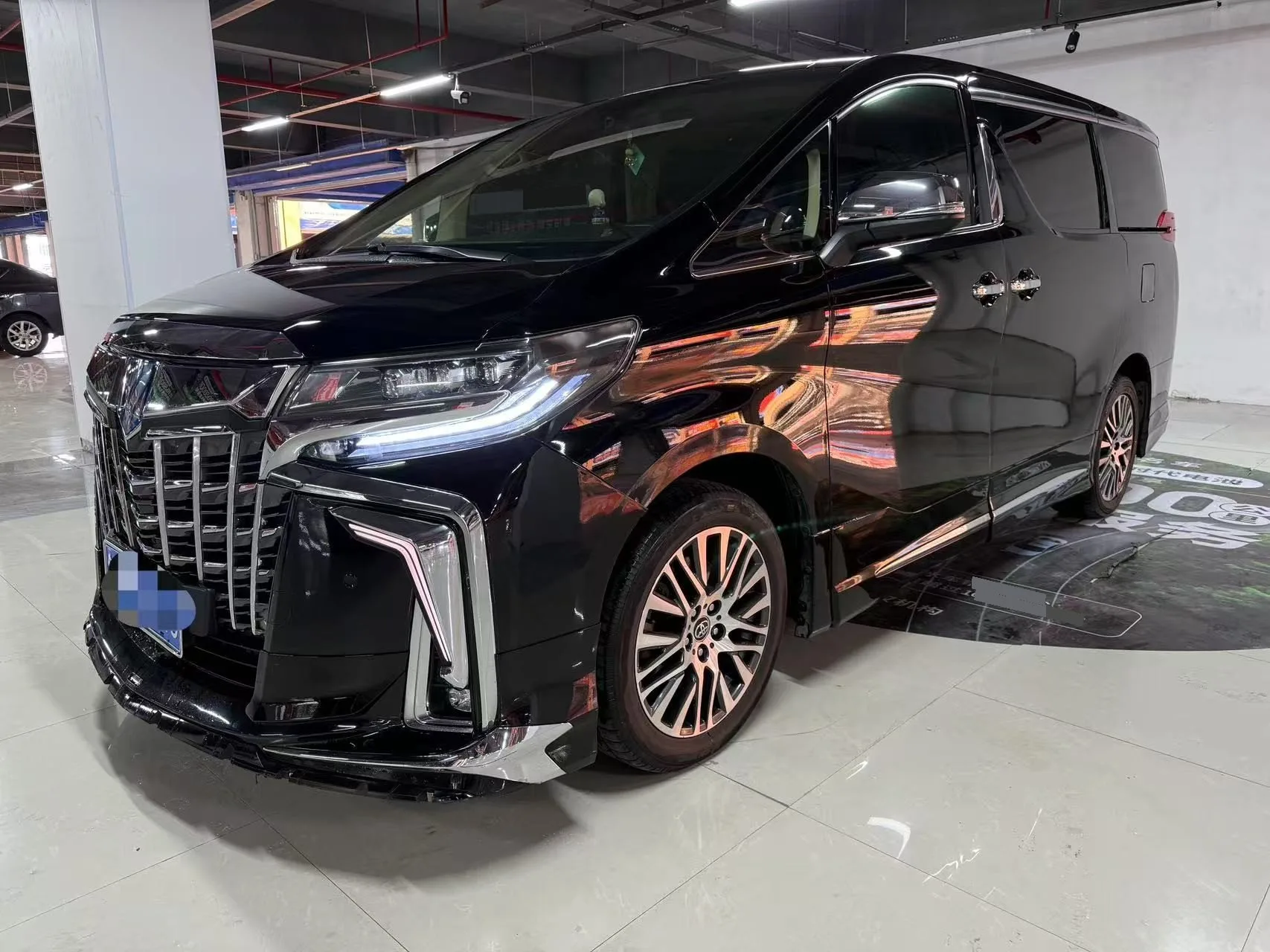 2015 Toyota Alphard 3.5L Luxury Edition