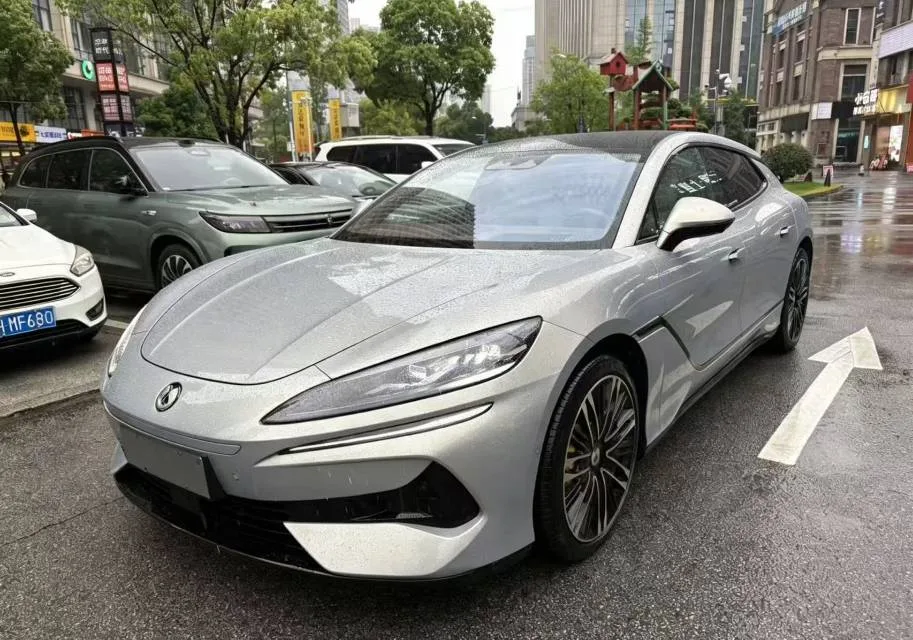 Denza 2024 Denza Z9GT 2.0T CVT 1100 AWD Ultra First Edition Automatic