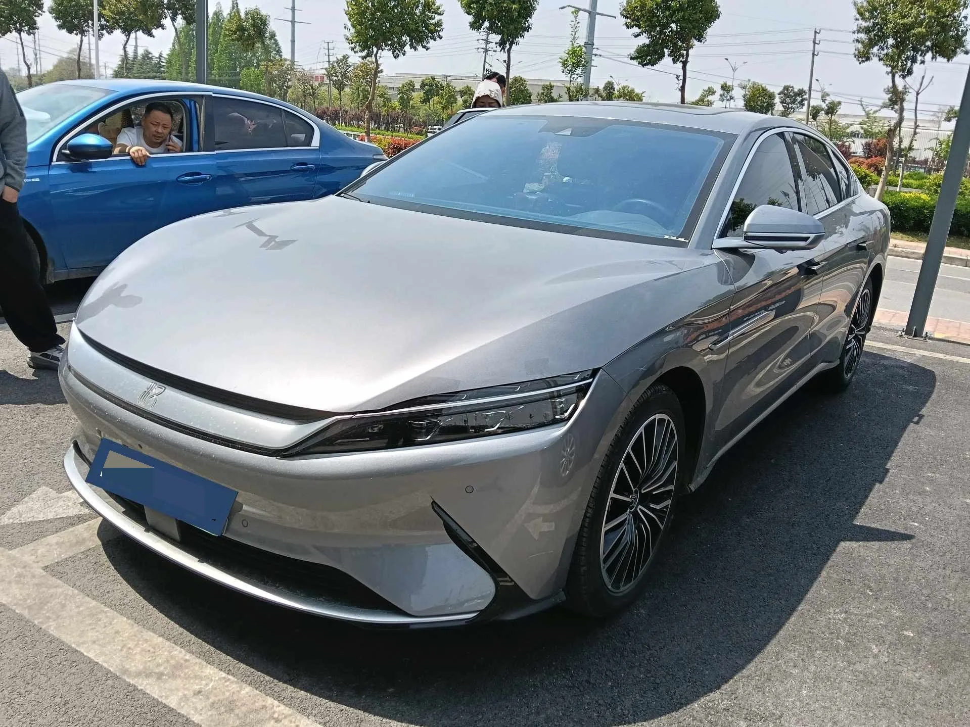 Han 2021 EV Standard Range Luxury Edition