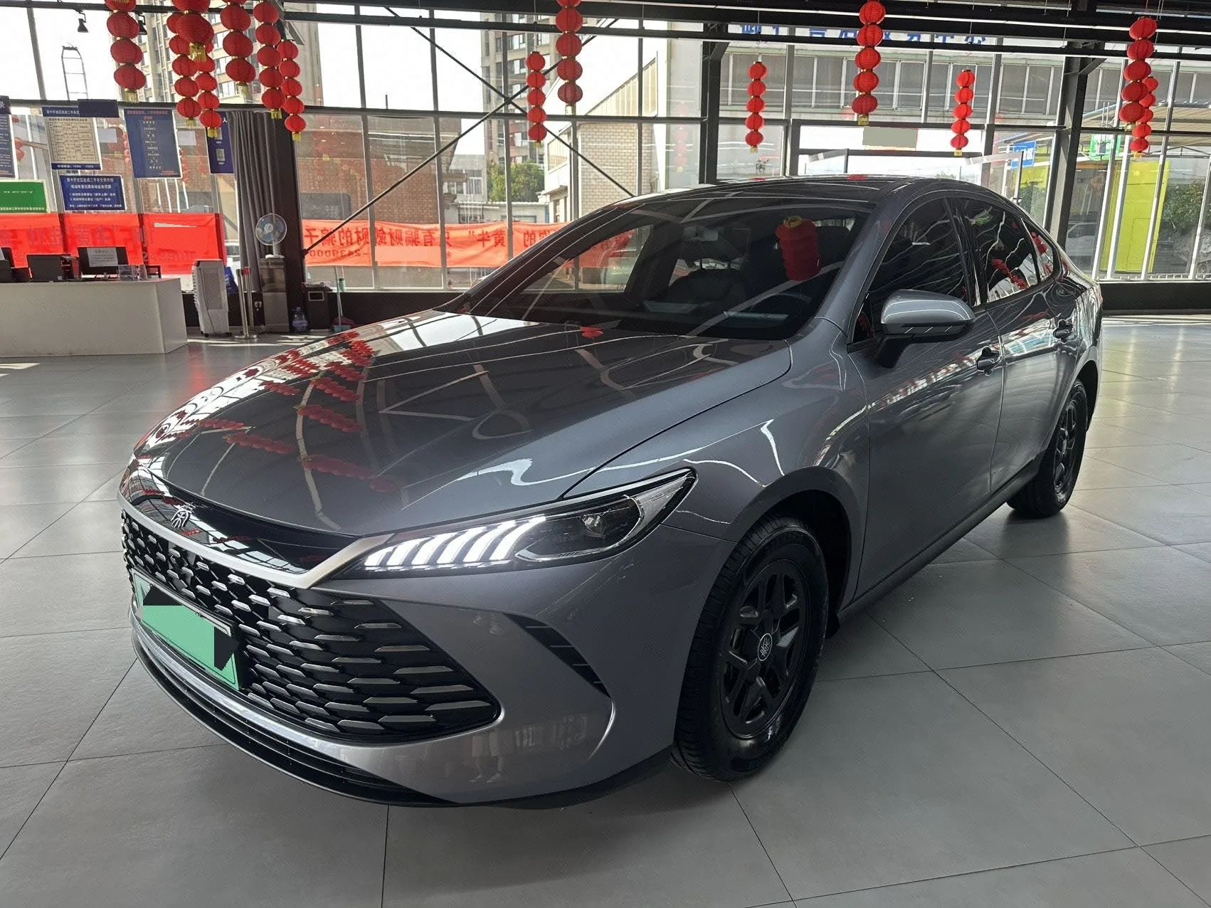 BYD 2025 Qin PLUS DM-i 1.5 CVT Intelligent Driving Edition 55KM Leading Model Automatic