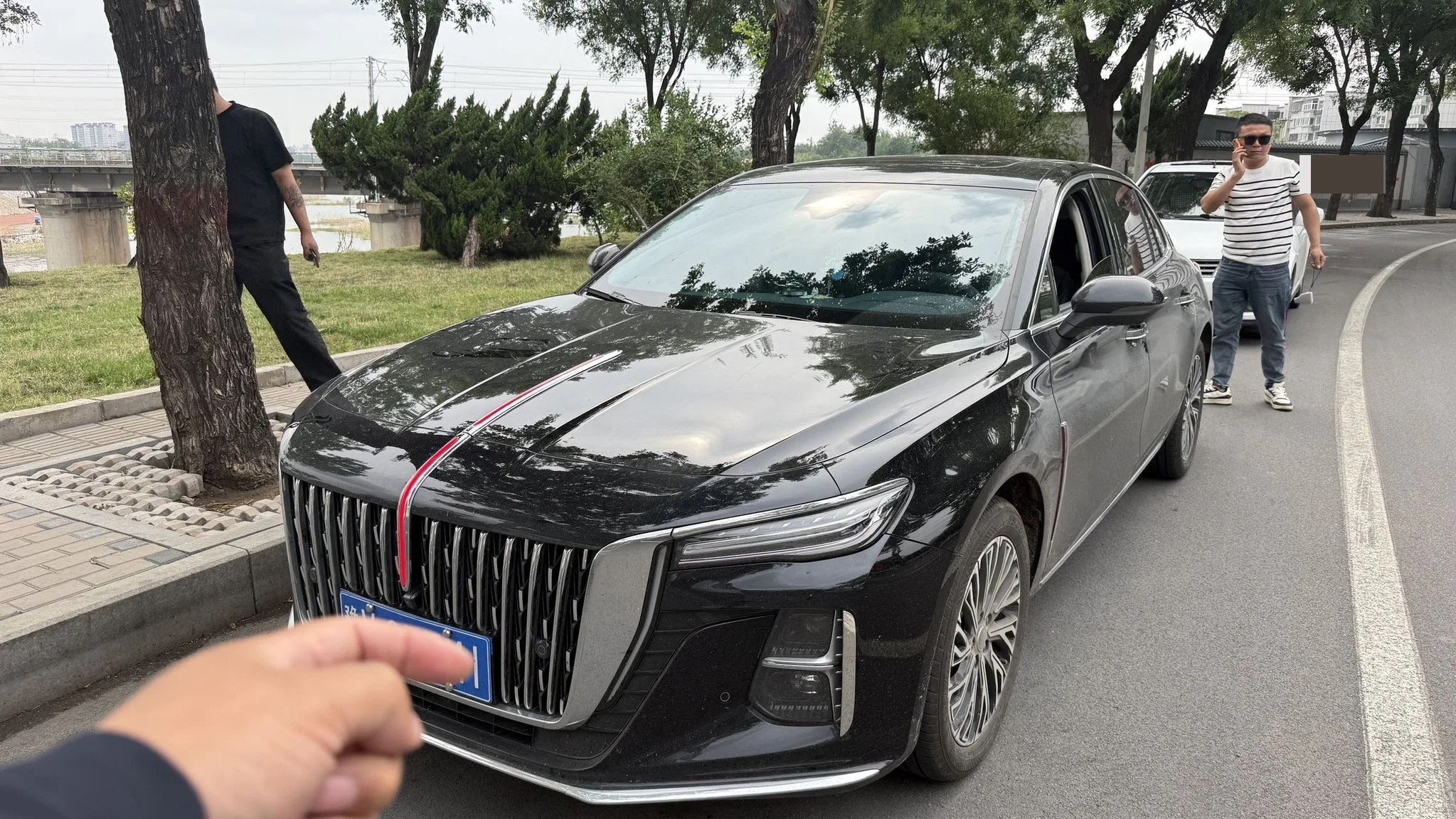 Hongqi 2025 H5 2.0T Flagship 500,000th Unit Commemorative Edition Automatic Transmission