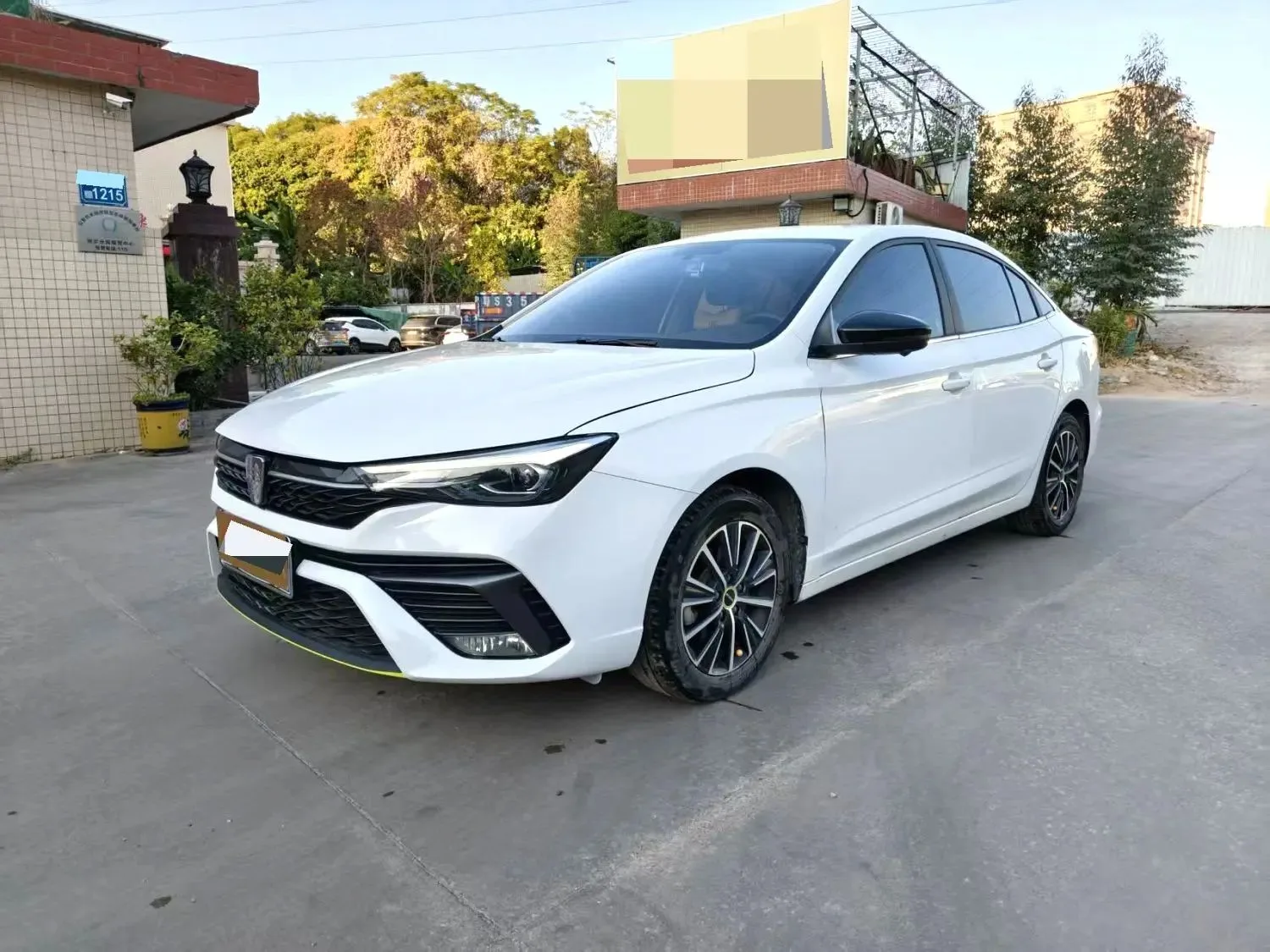 Roewe i5 2021 1.5L CVT Diamond Edition