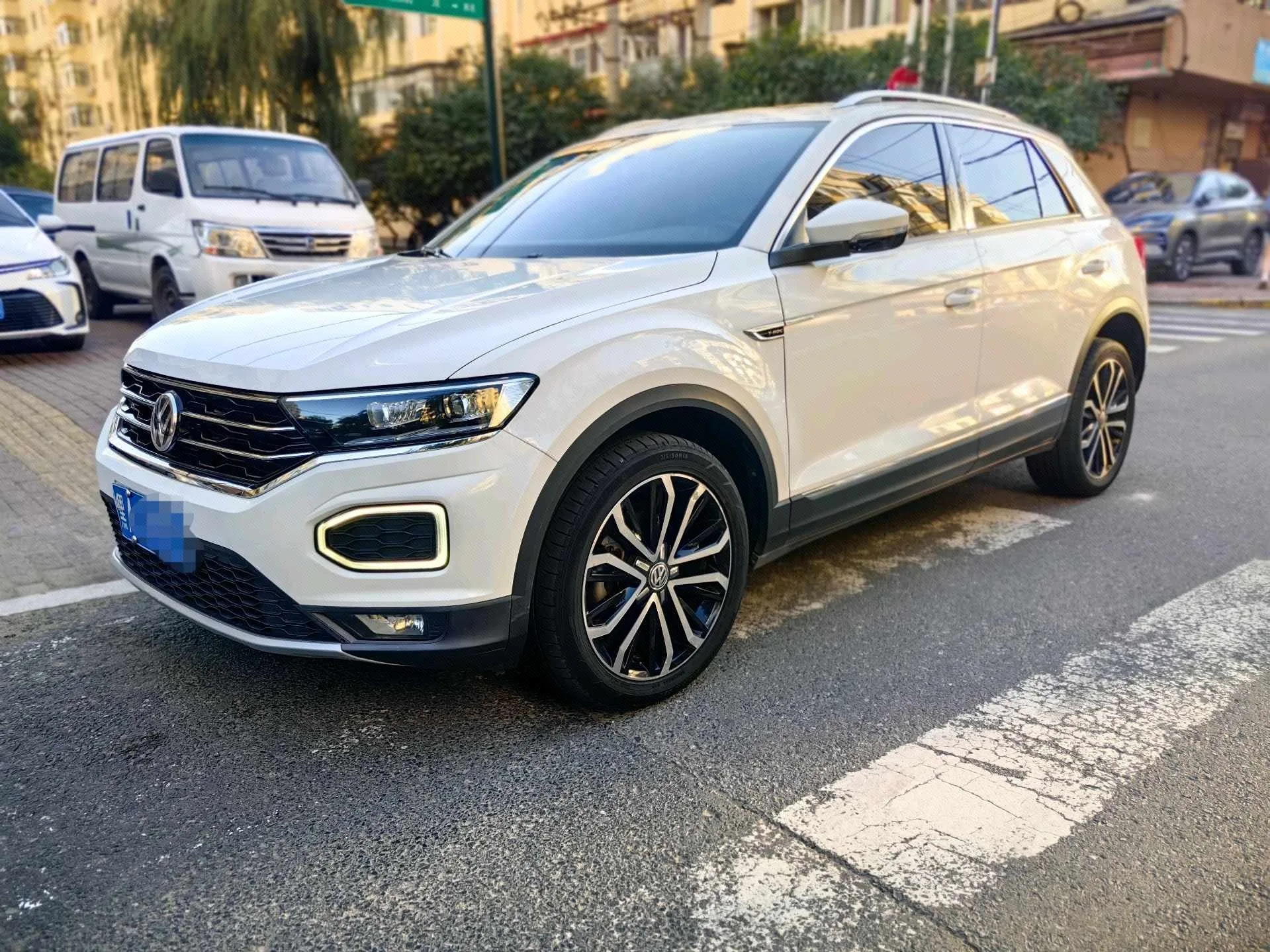 2018 T-ROC, 280TSI DSG Front-Wheel Drive Comfort Trim, National V Emission Standard