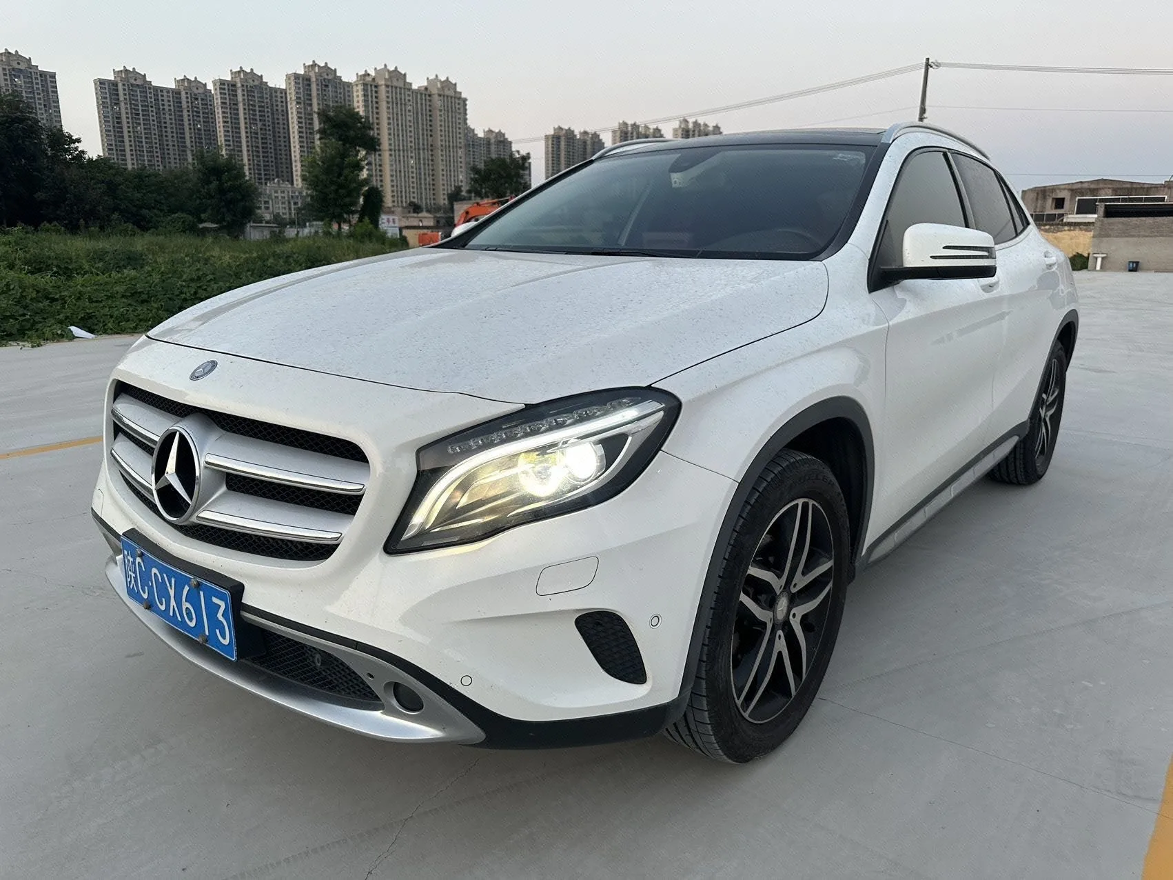 2017 Mercedes-Benz GLA 220 4MATIC Fashion Edition