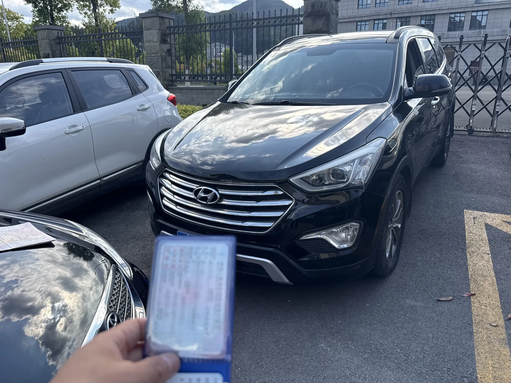 Geely Grand Hyatt 2013 2.2T 7-seater 4WD Luxury Edition