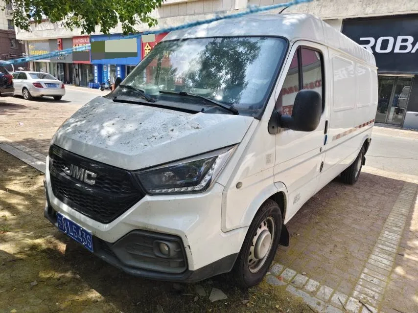 JMC 2021 Tesun 2.8T "Space King" Standard Model, Long Wheelbase, Mid-High Roof, Rear Single Tire, 3-Seater, Diesel, Manual Transmission