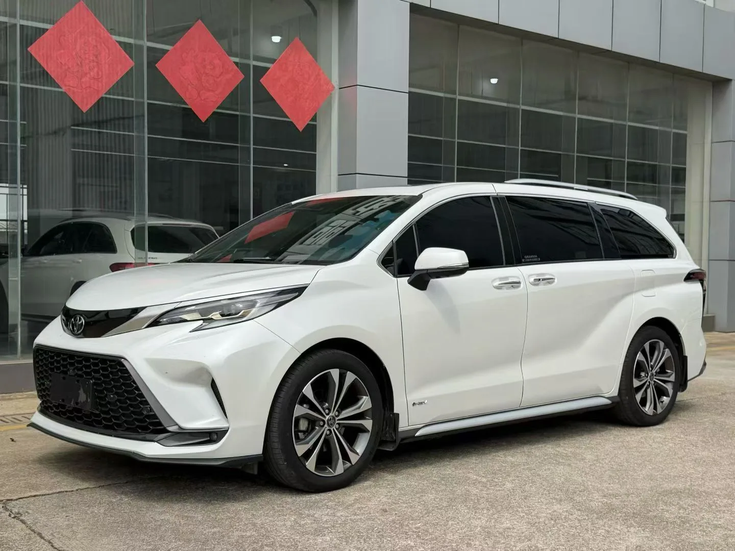 Toyota 2026 Grandeur HYBRID 2.5 CVT MAX AWD Automatic