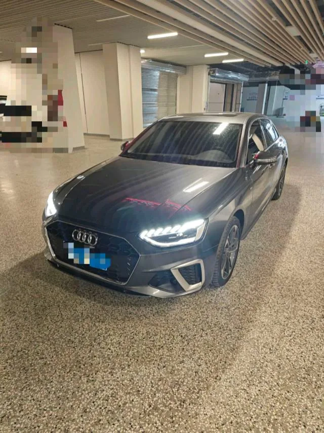 Audi A4L 2023 40 TFSI Fashion Dynamic Edition