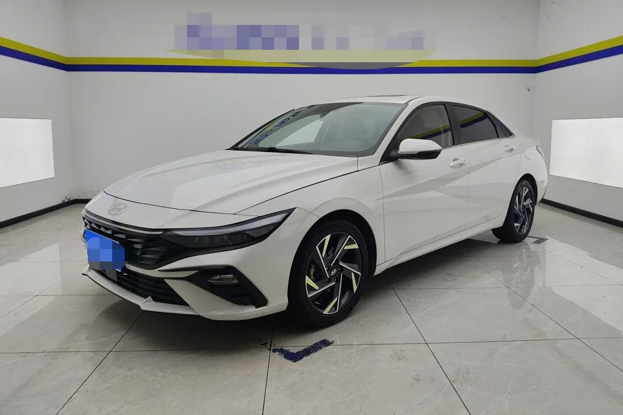 Hyundai Elantra 2023 1.5L CVT GLX Elite Edition