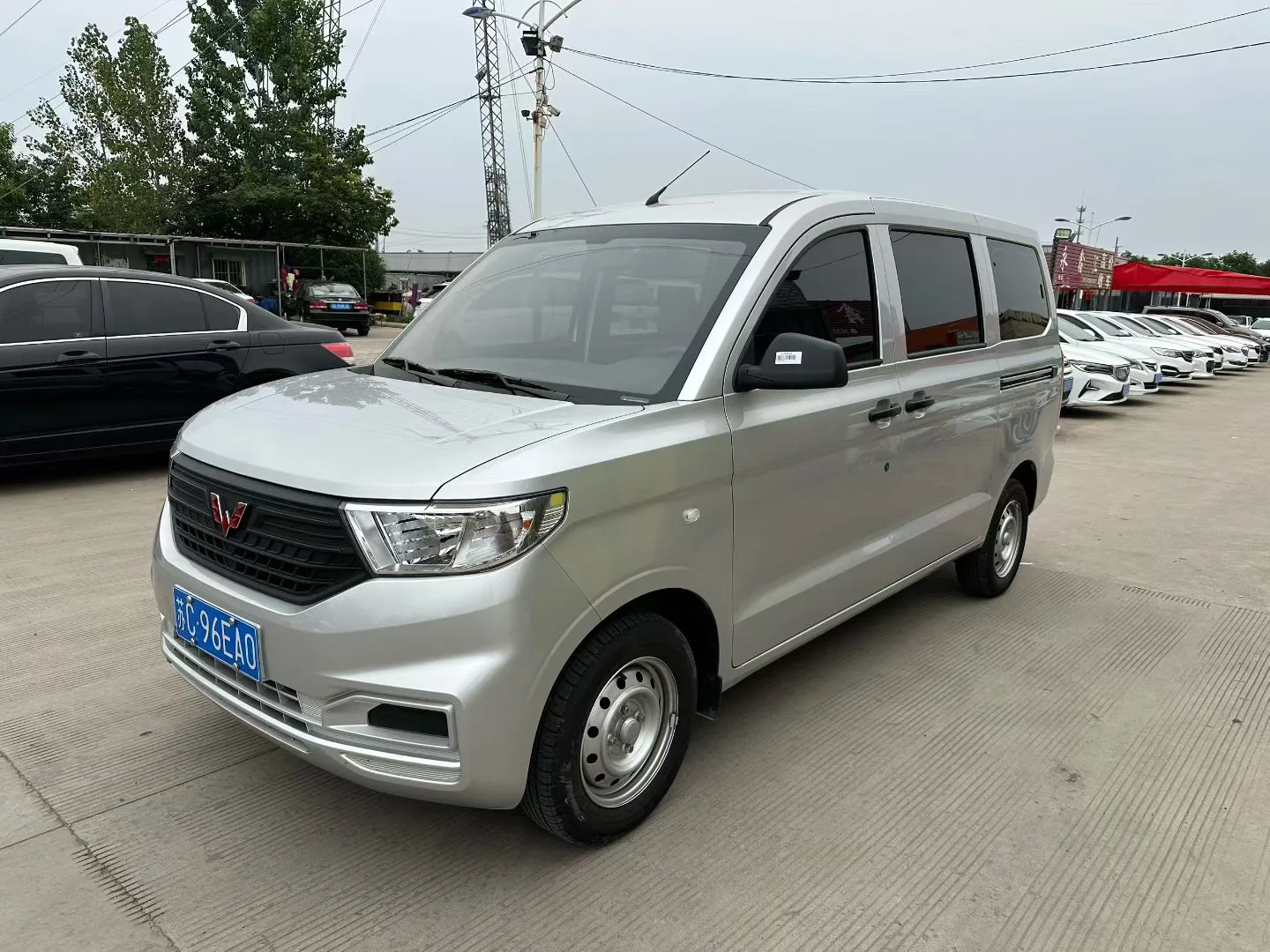 Wuling 2022 Hongguang V 1.5 Enjoy Edition (Manual Transmission)