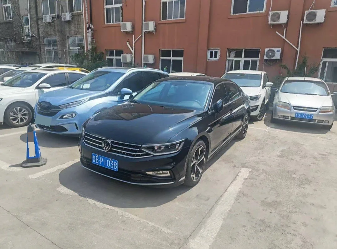 Volkswagen 2023 Magotan 2.0TSI 330TSI 2 Millionth Unit Commemorative Edition Leading Model Automatic Transmission