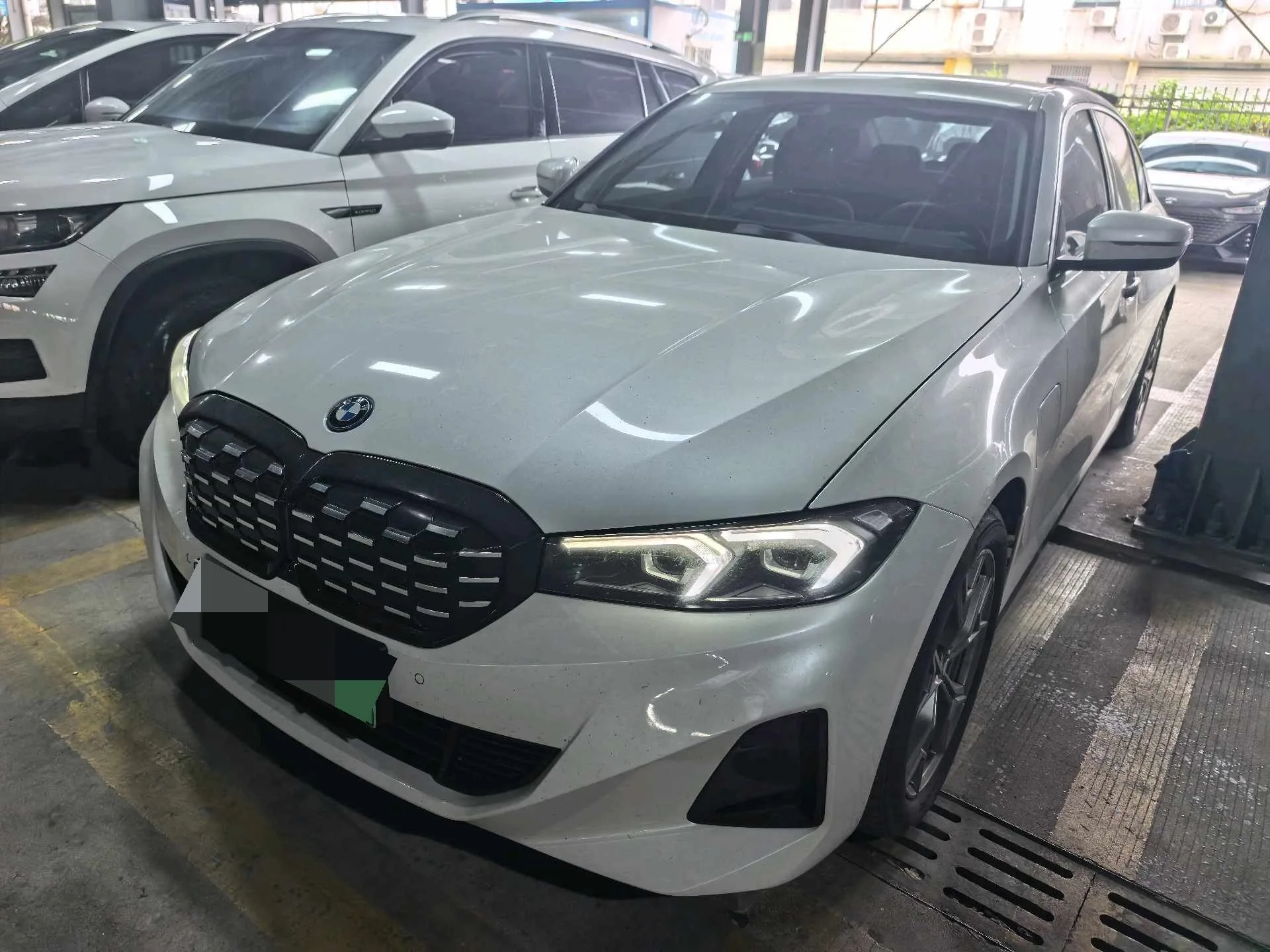 BMW 2024 i3 eDrive 35L Automatic