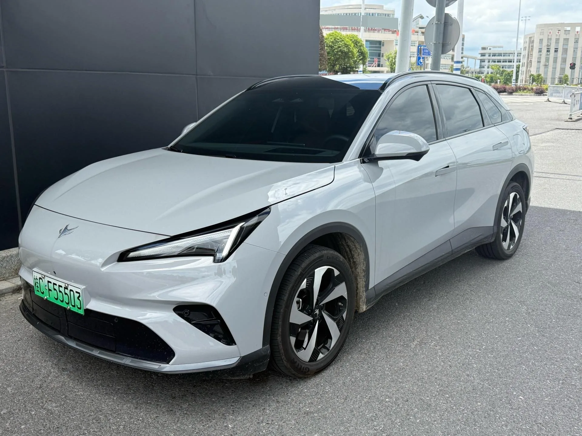 ARCFOX 2026 αT5 （阿尔法） T5) 215 Yuanjing 聪明的 版 自动的 传播