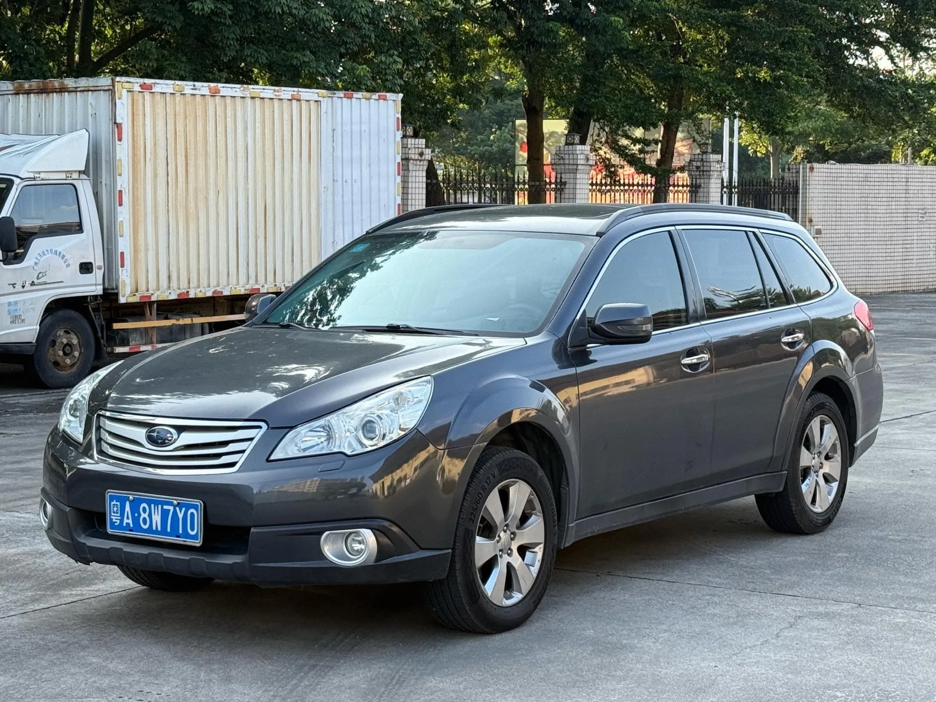 2011 Subaru Outback 2.5i Luxury Navigation Edition