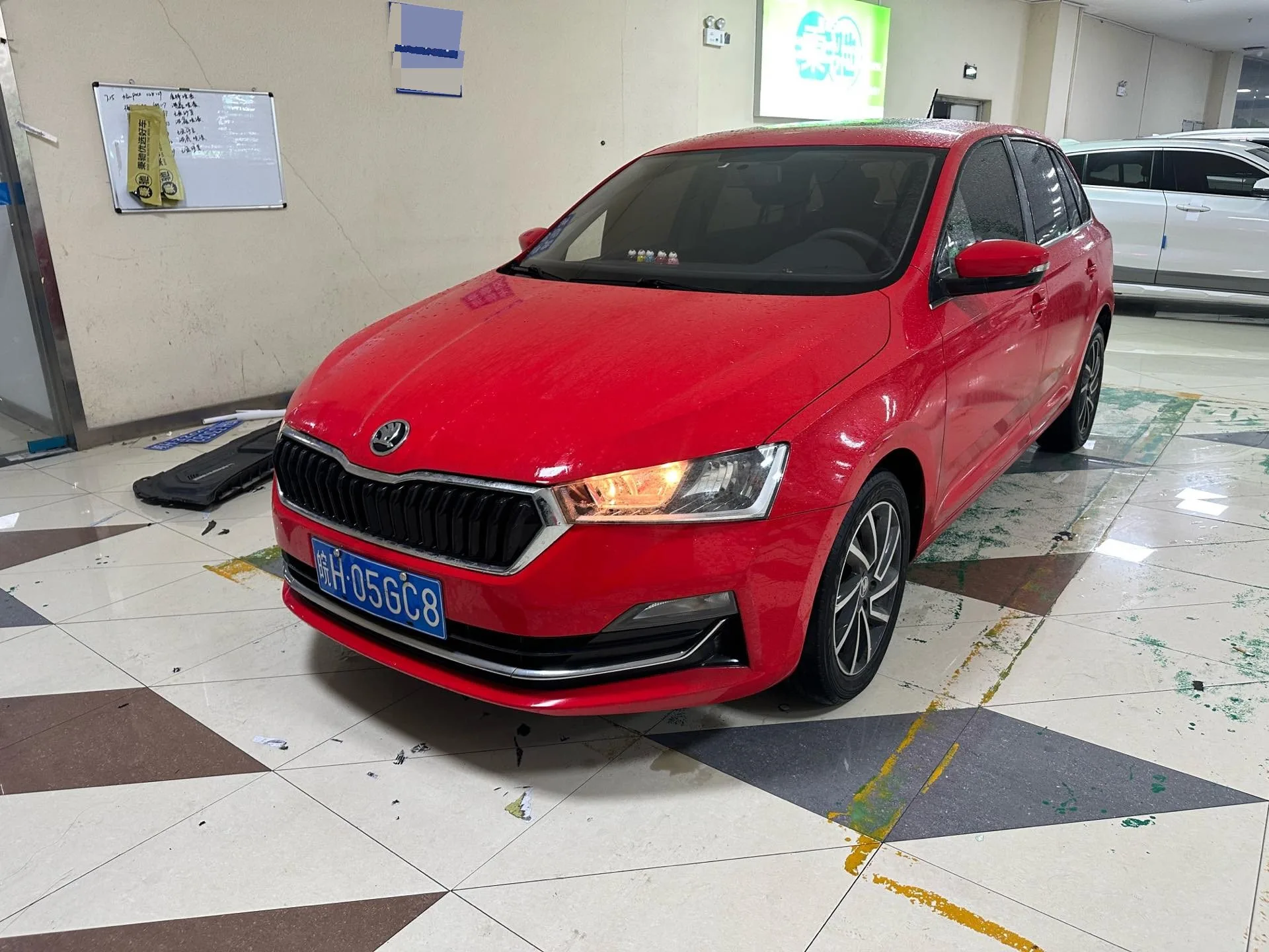 Синьдун 2019 Модель Год 1,5 l Автоматический Комфорт Версия